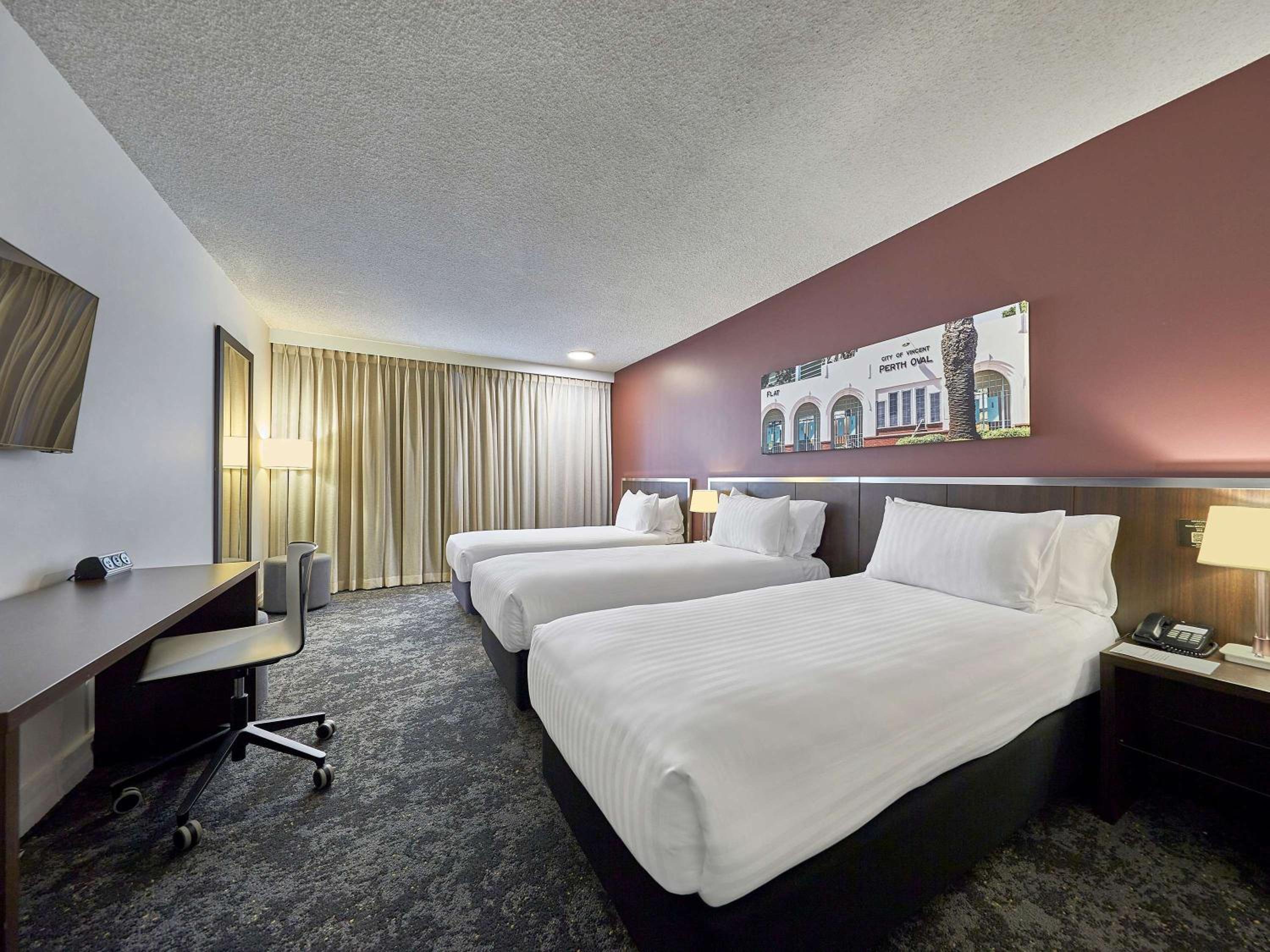 Standard Triple Room - Photo 1