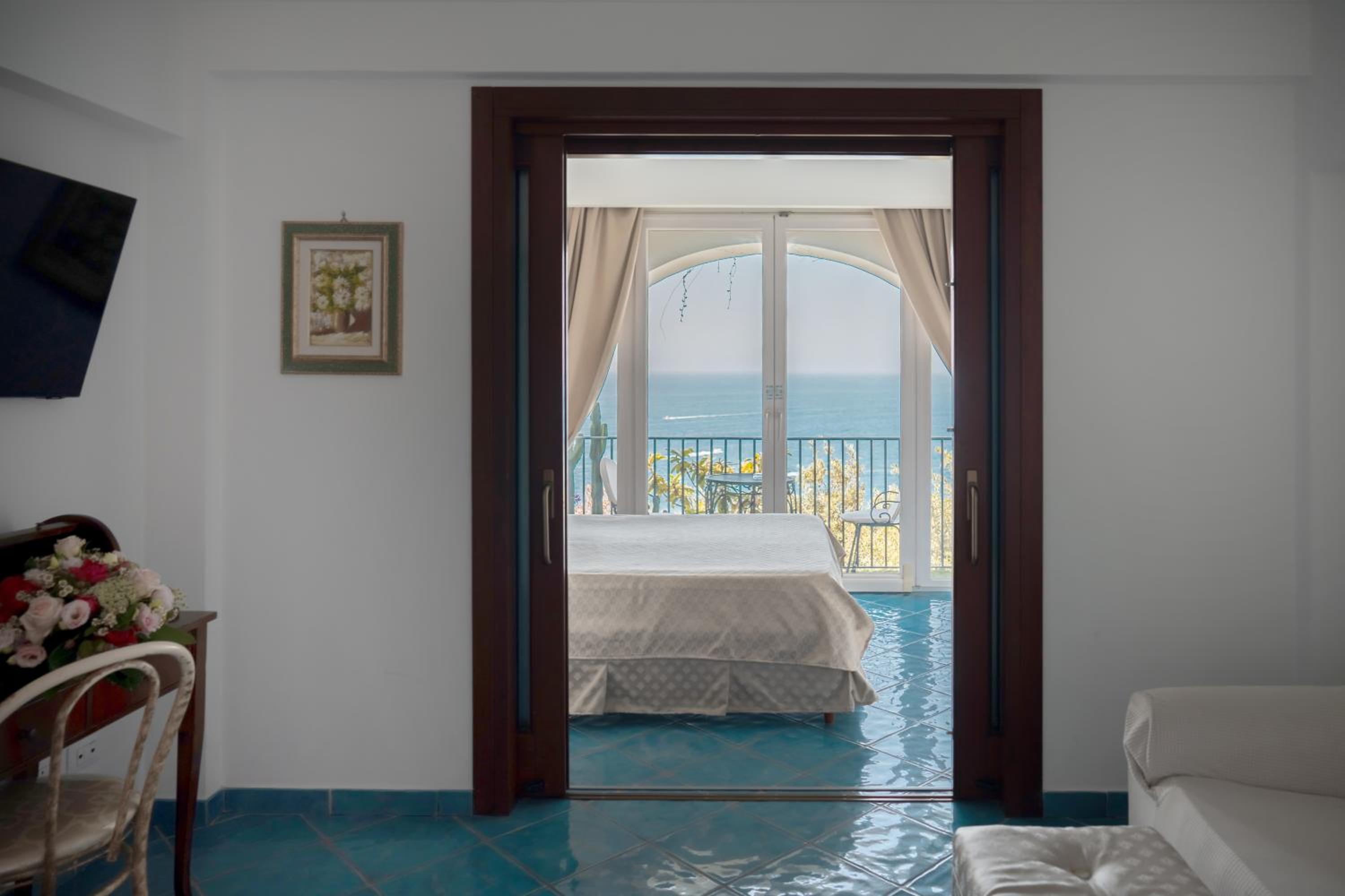 Standard Double Room - Photo 5