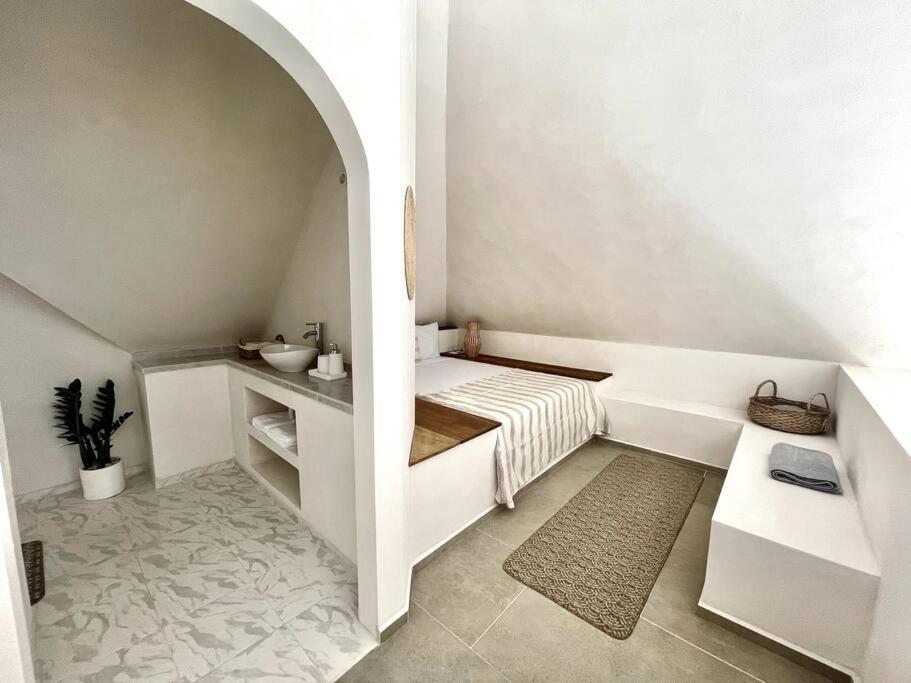Villa with Private Pool photo 3