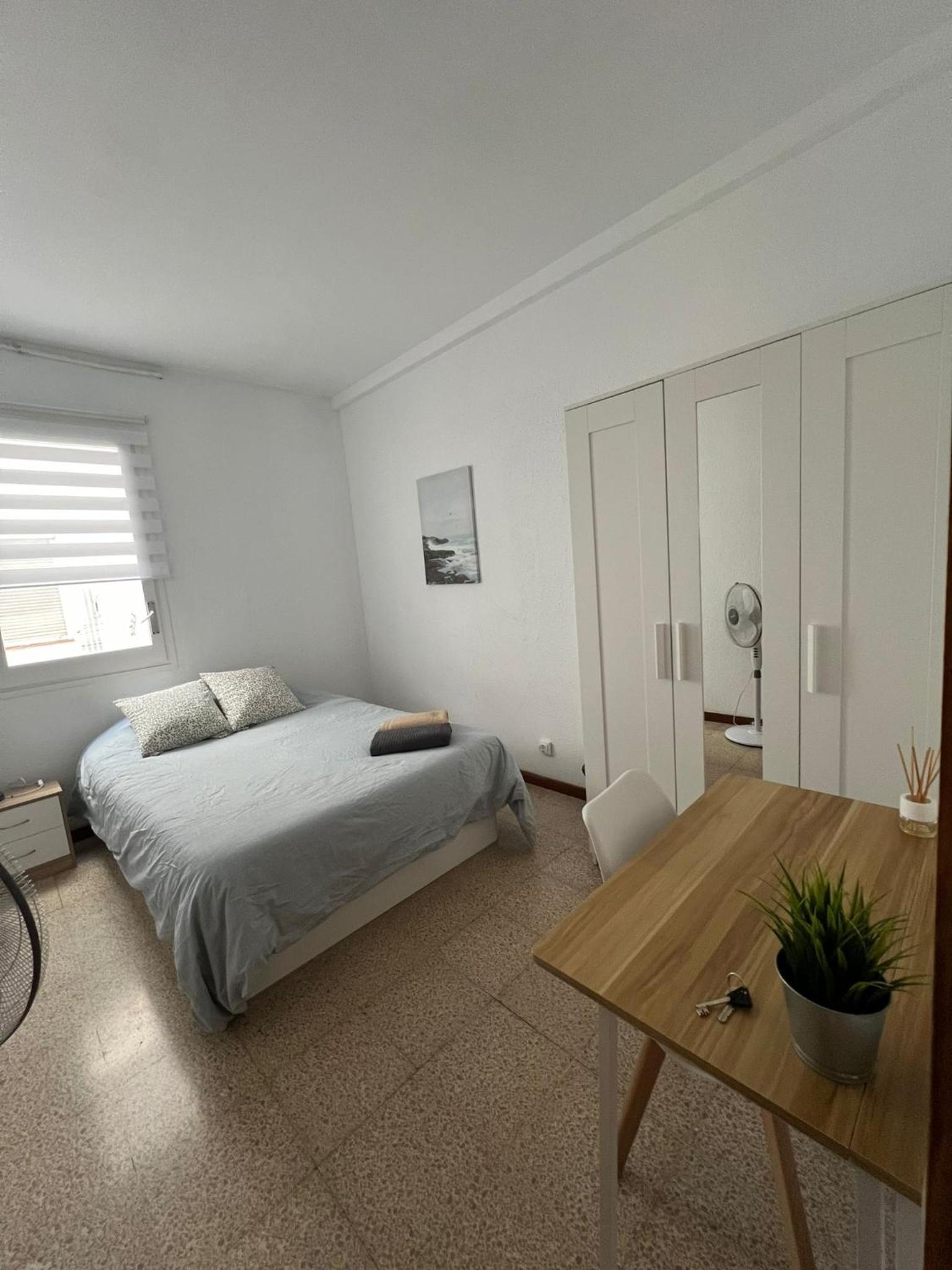 Double Room With Shared Bathroom photo 3