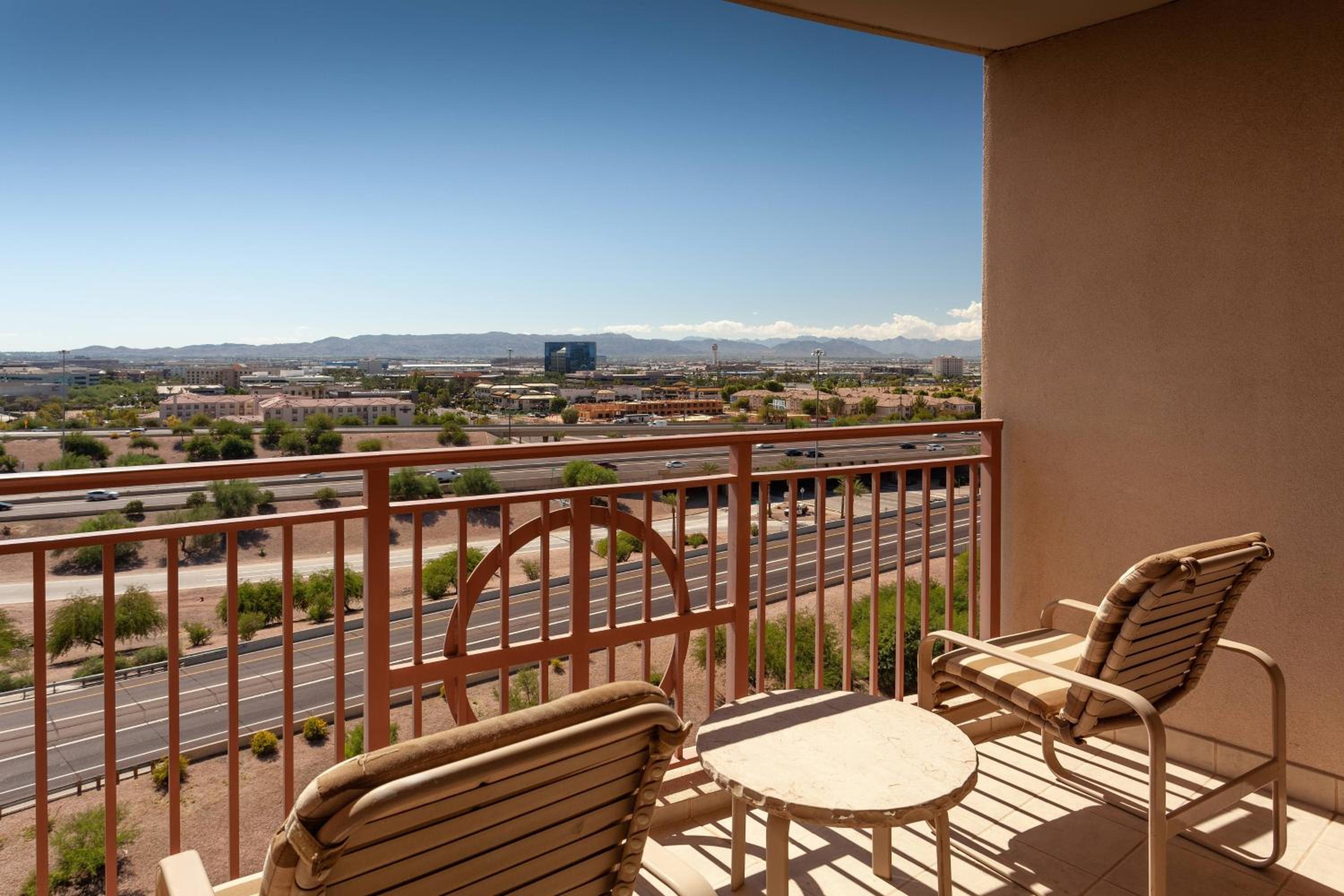 Guest room, King, Balcony - Photo 2