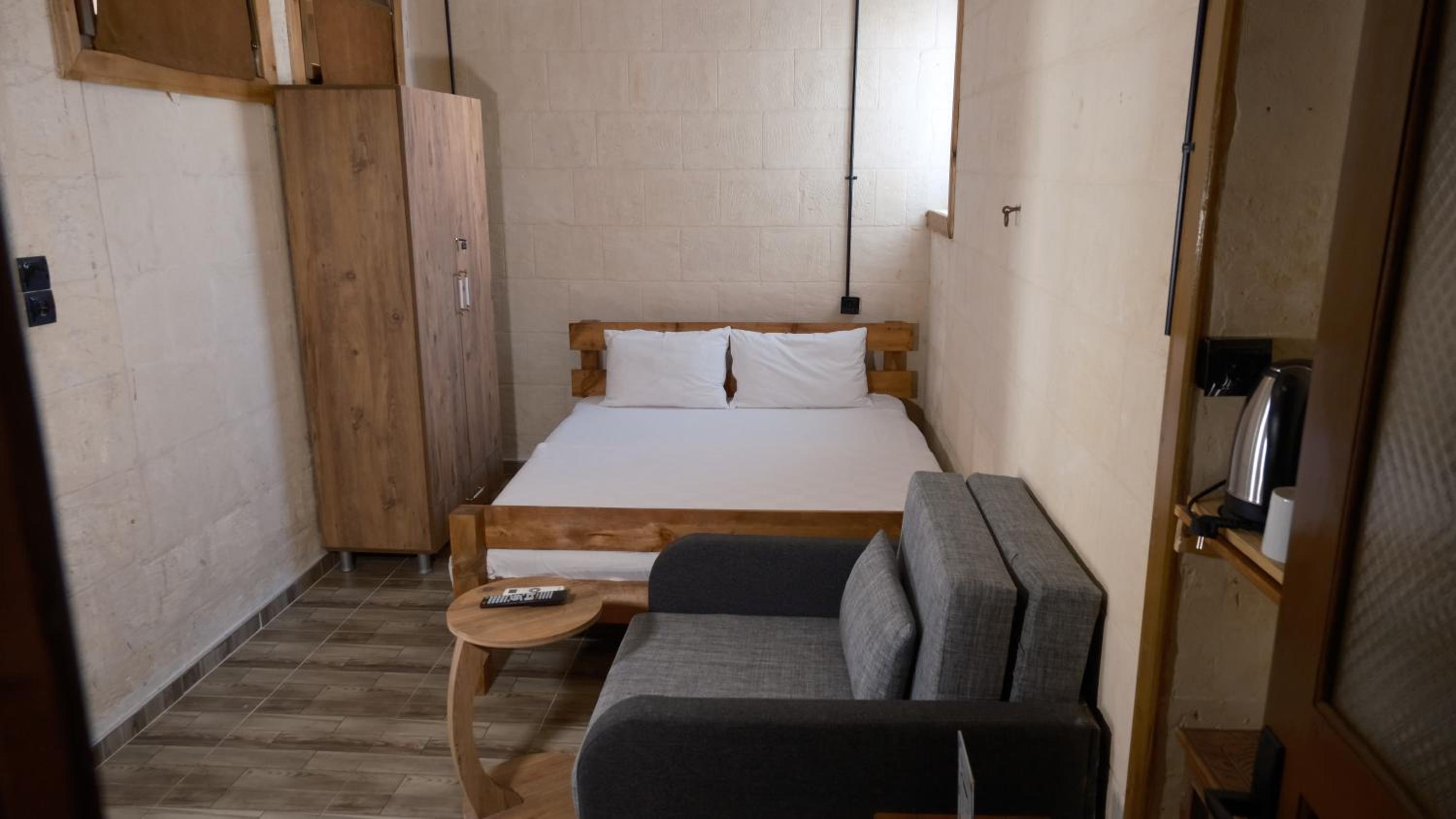 Standard Double Room photo 3