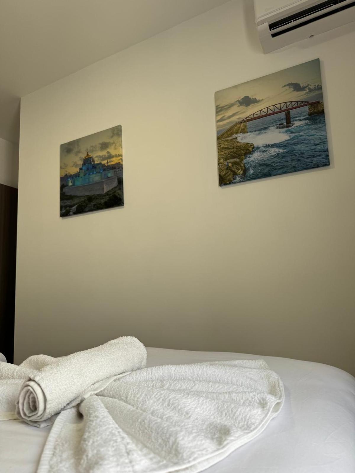 Two-Bedroom Deluxe Apartment with Garden View