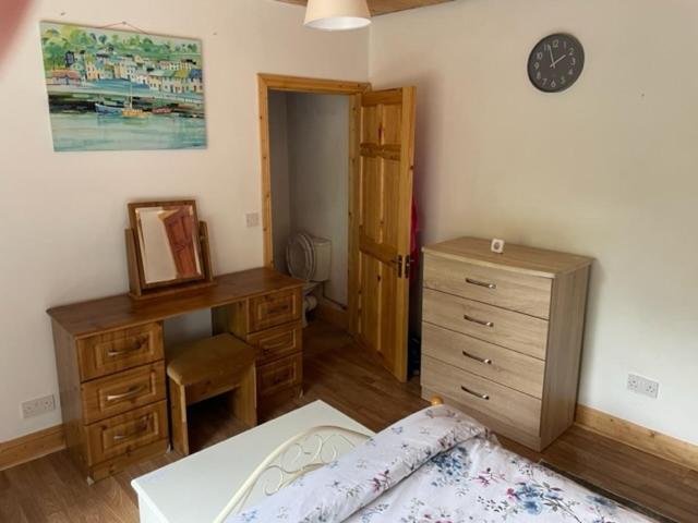 One-Bedroom House photo 1