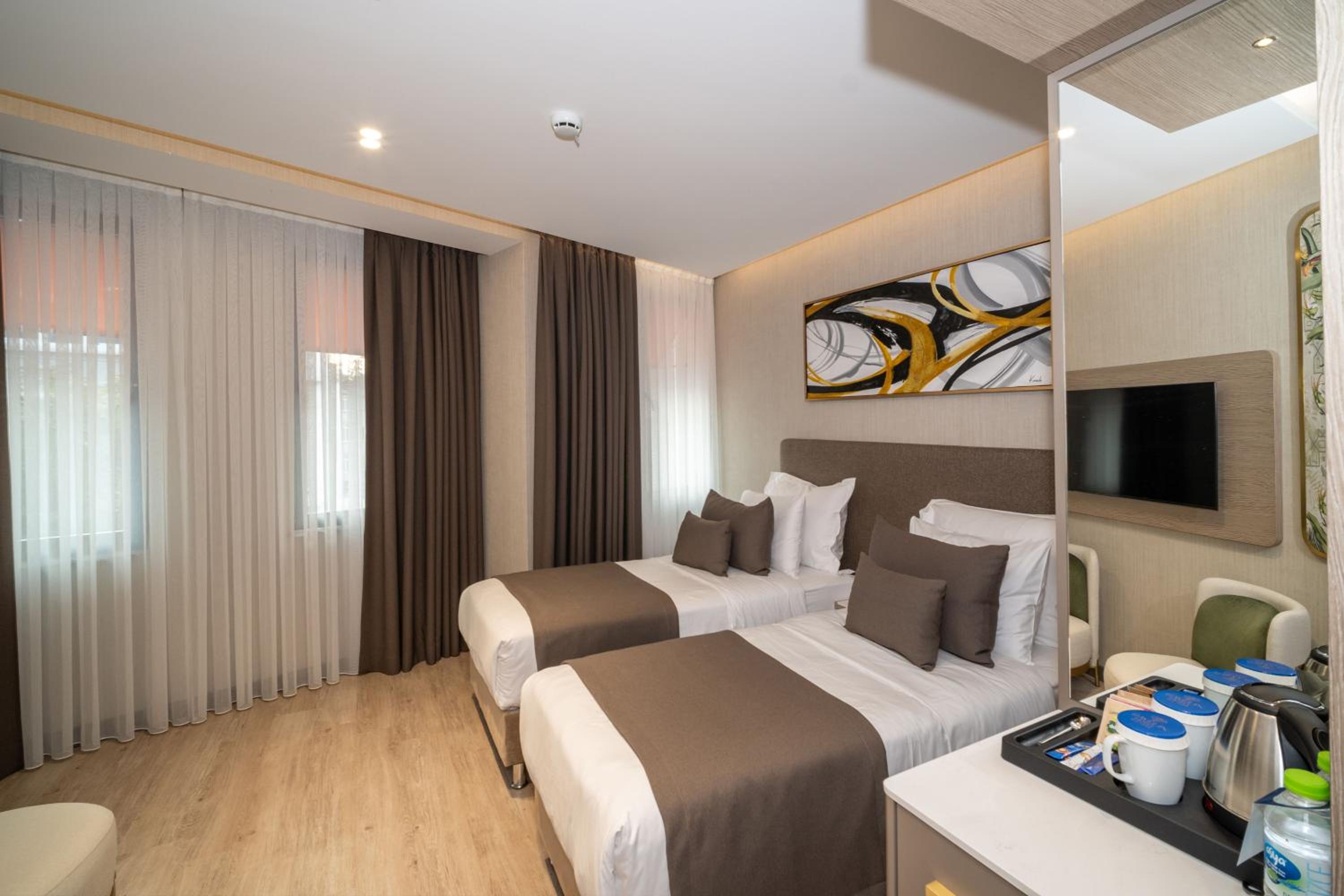 Double or Twin Room with Bathroom photo 1