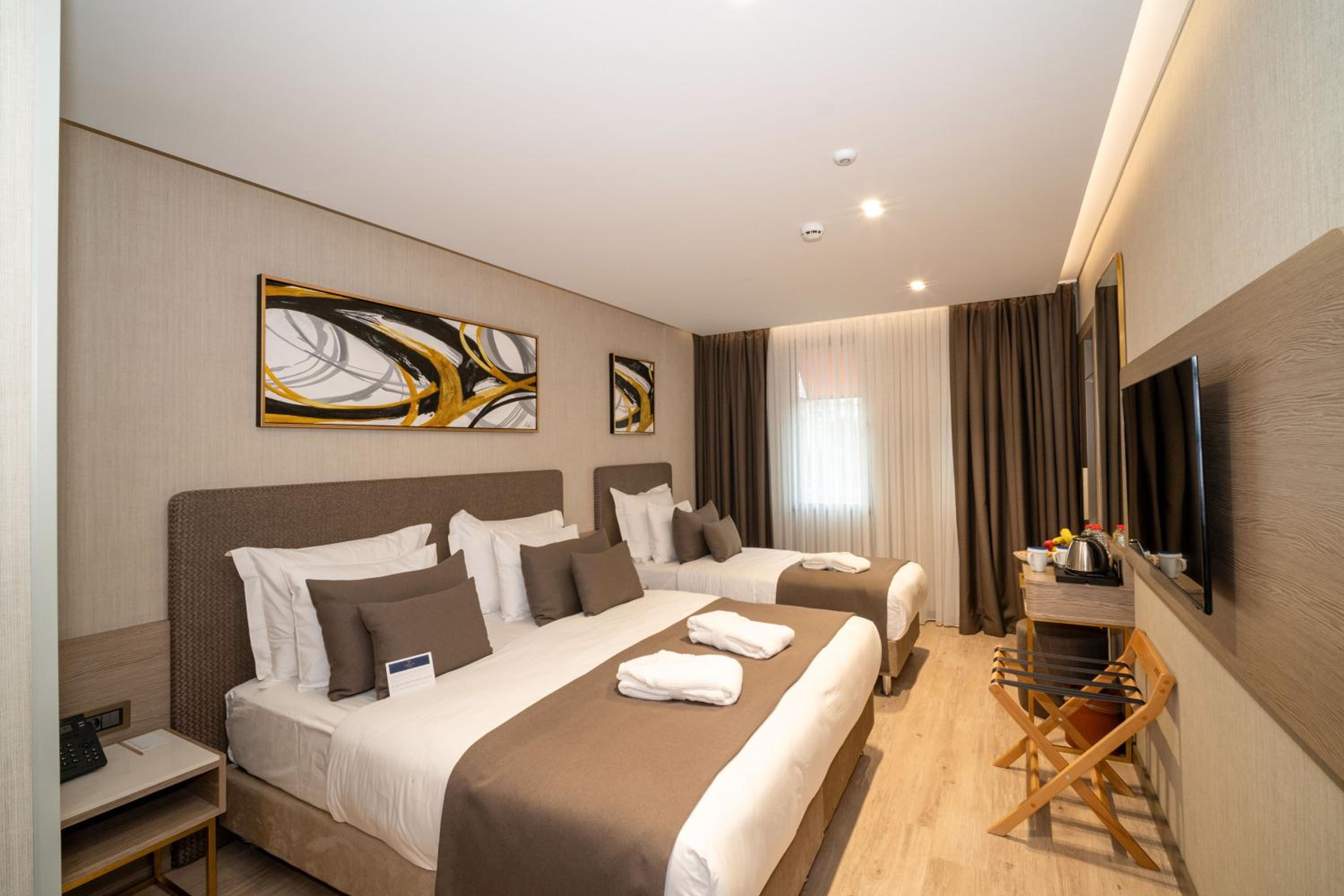 Classic Triple Room photo 1