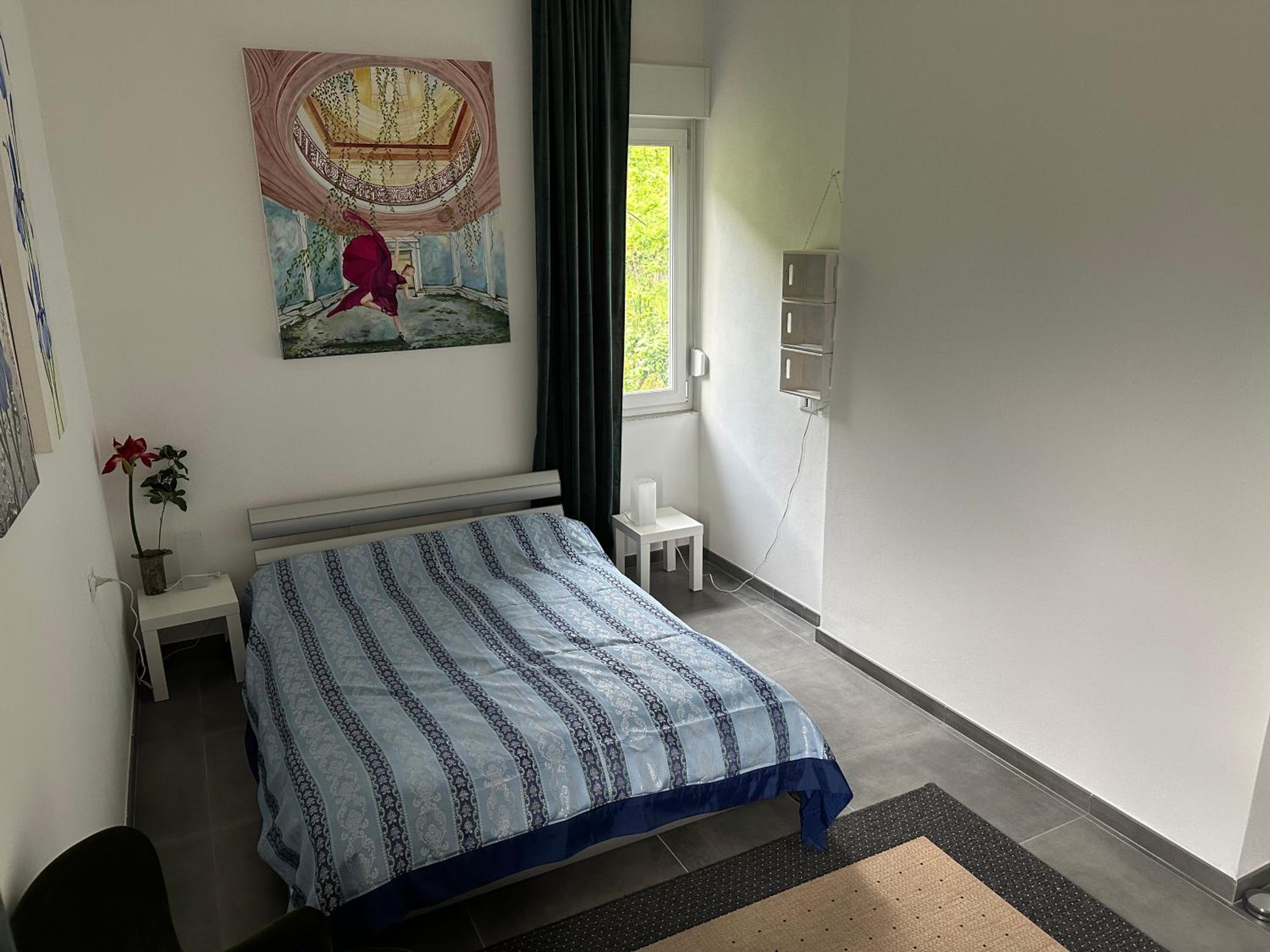 Three-Bedroom Apartment with Balcony photo 1