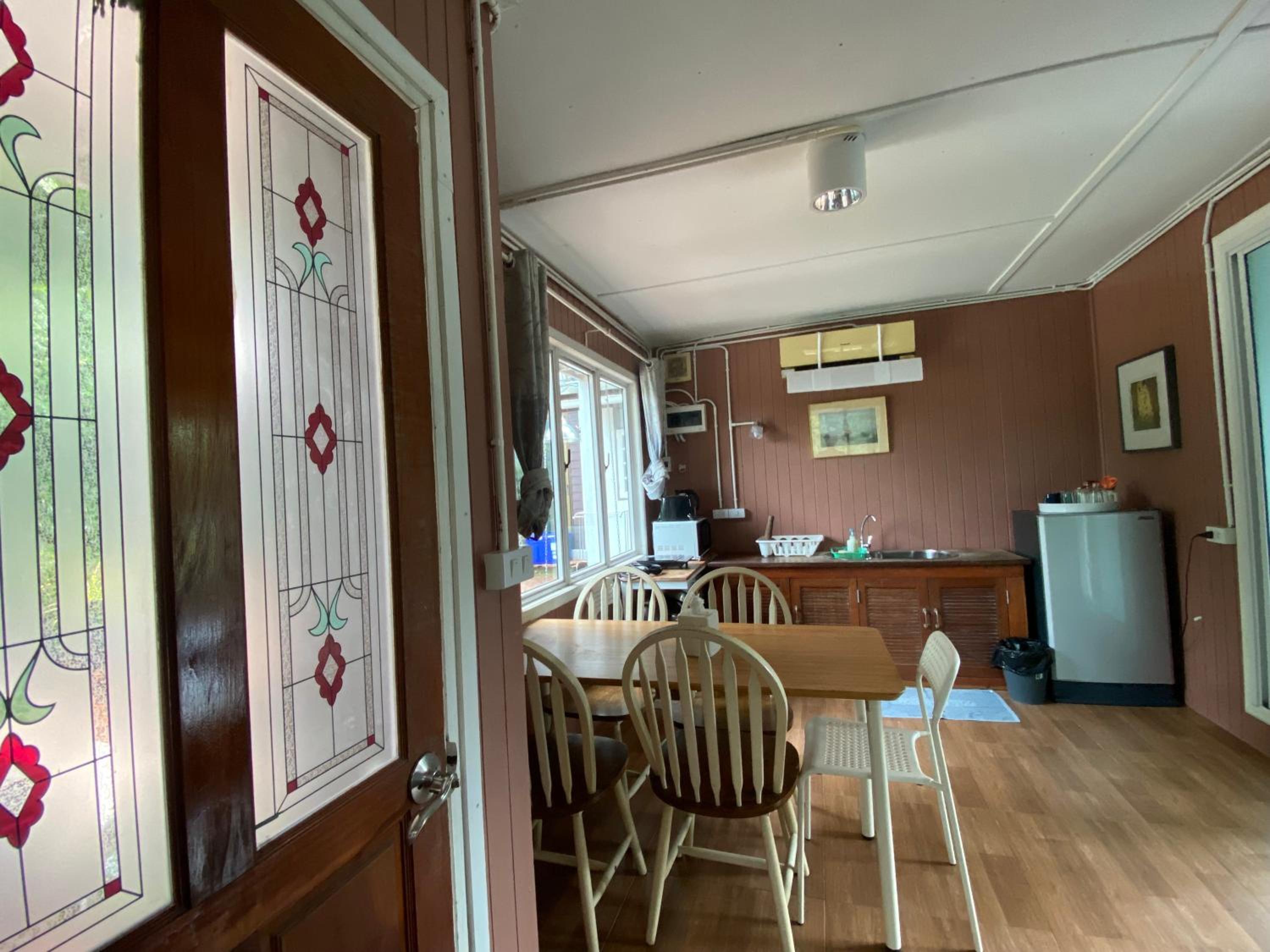 Superior Bungalow - Photo 12