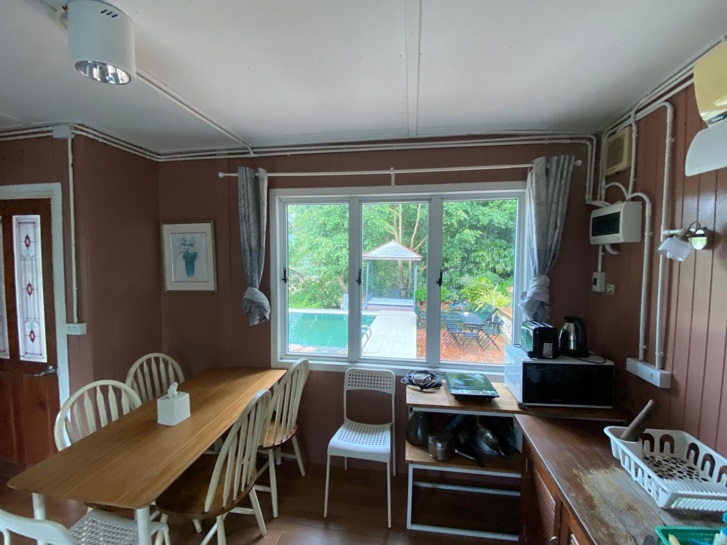 Superior Bungalow - Photo 16