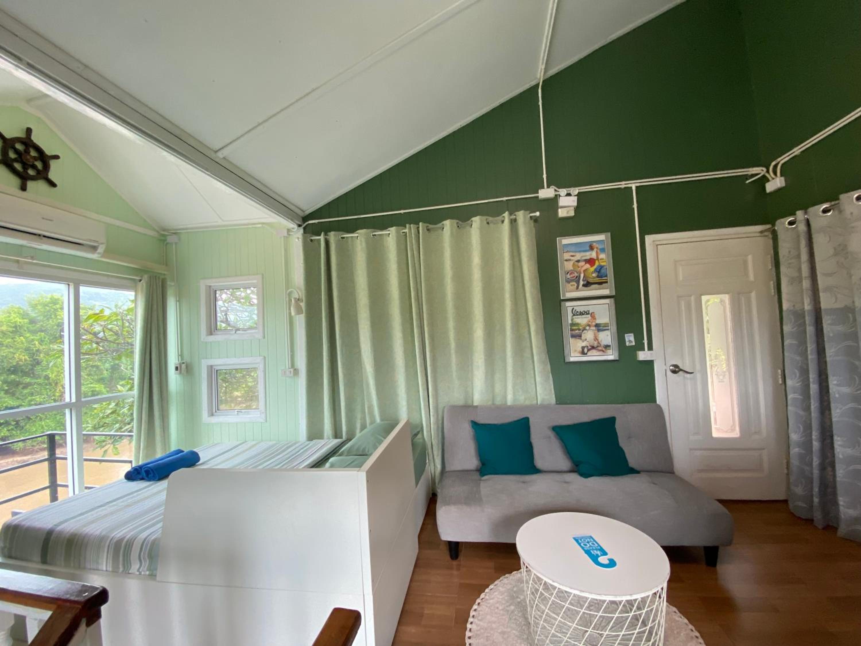 Superior Bungalow - Photo 20