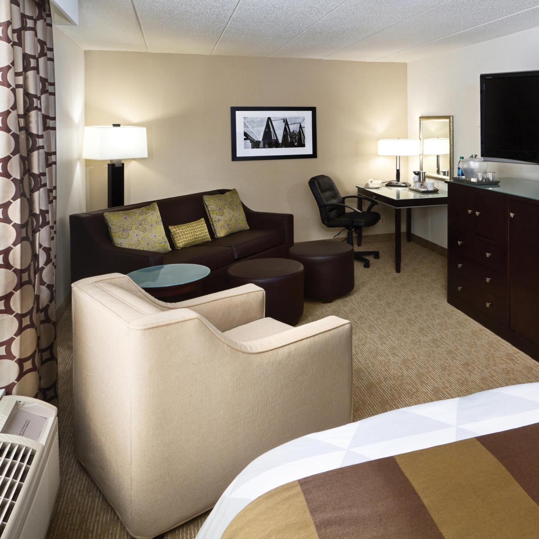 Executive Plus Queen Room - Non-Smoking - Photo 1