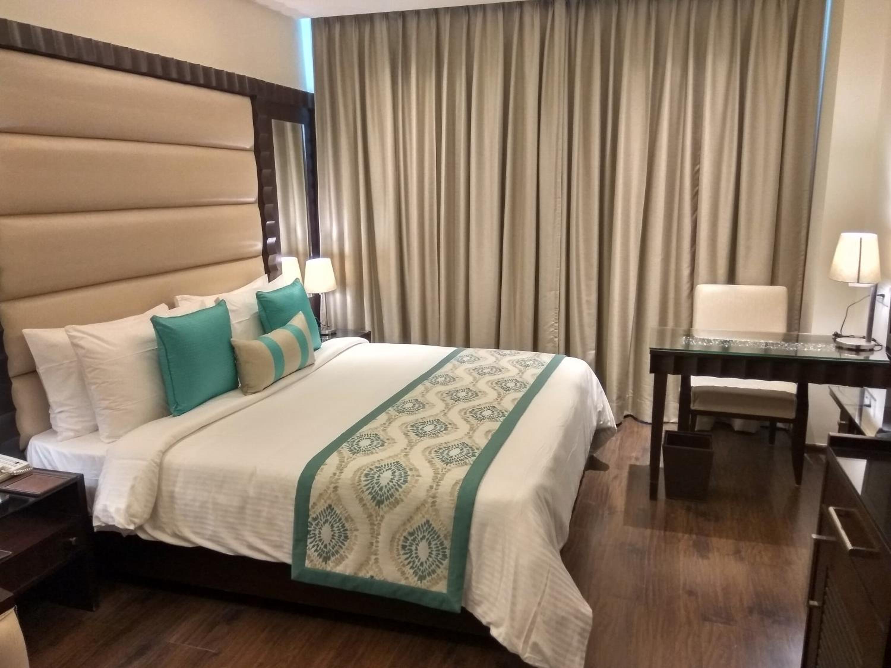 Superior Room 1 Dbl Bed
