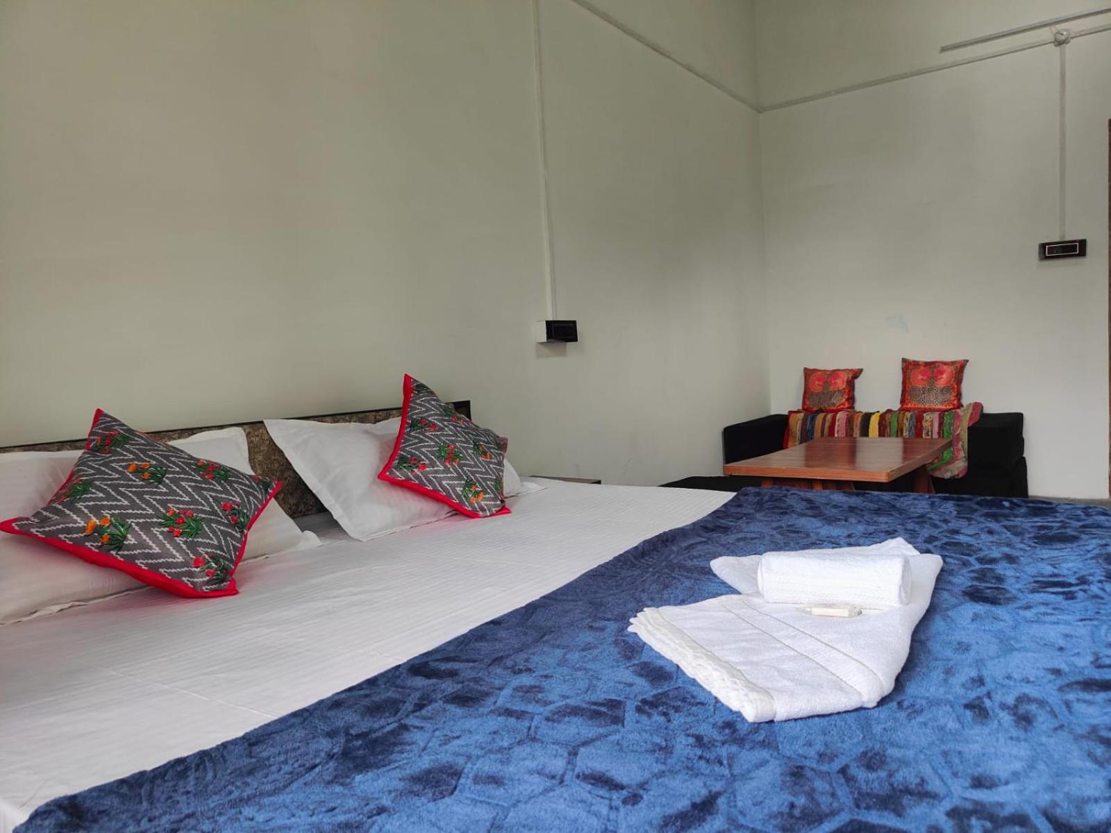 Deluxe King Room photo 1