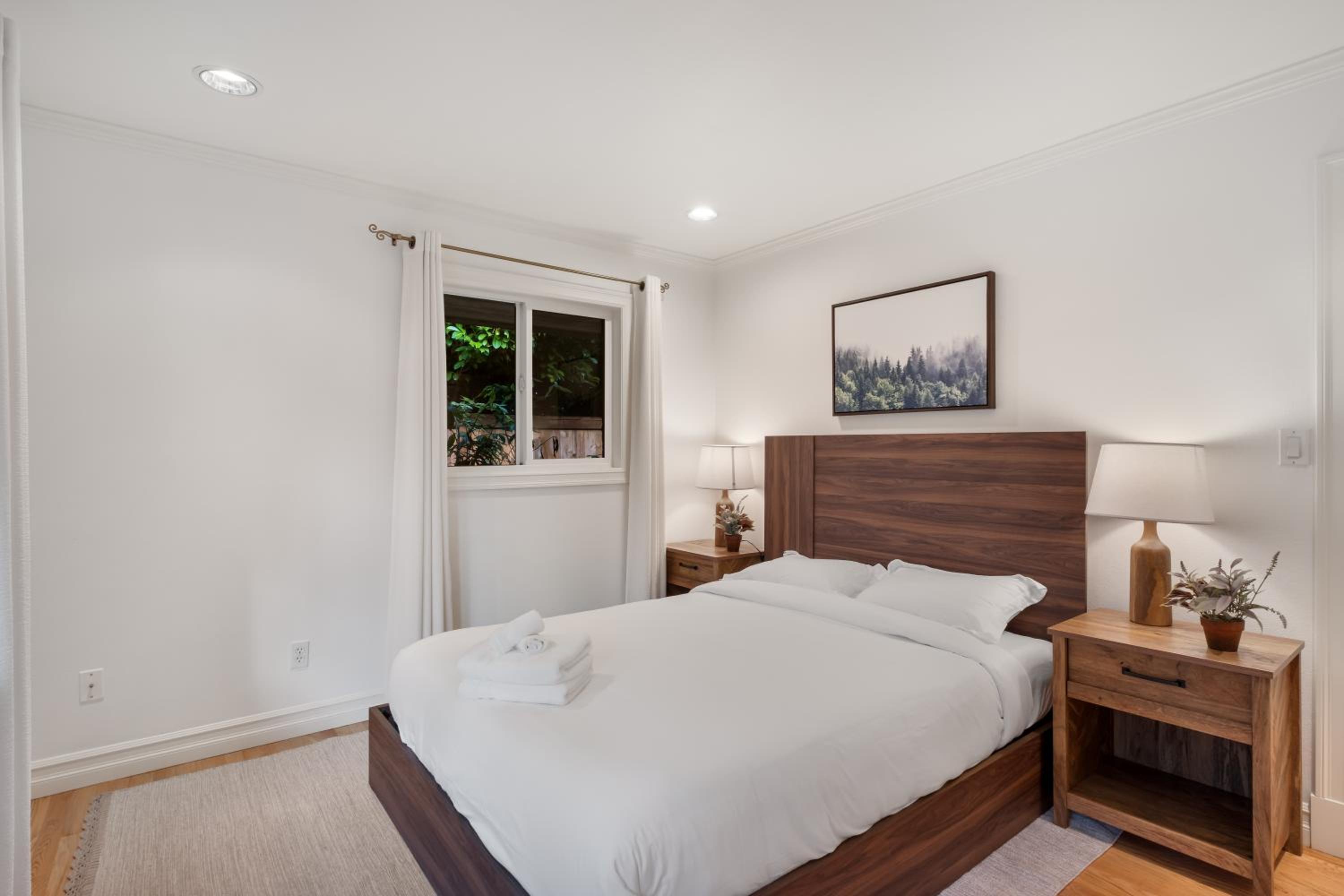 Three-Bedroom House photo 1