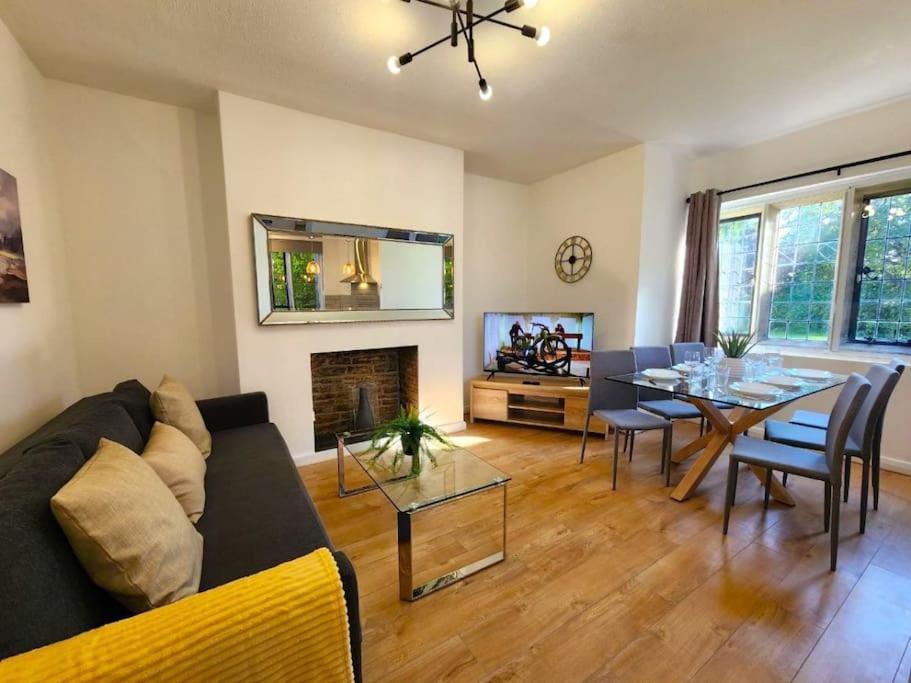 Two-Bedroom Apartment photo 1