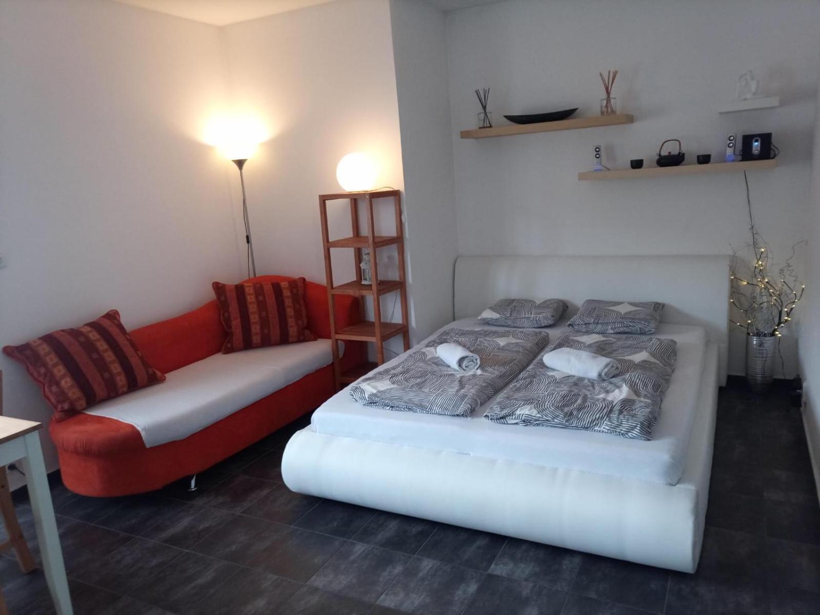 One-Bedroom House photo 2