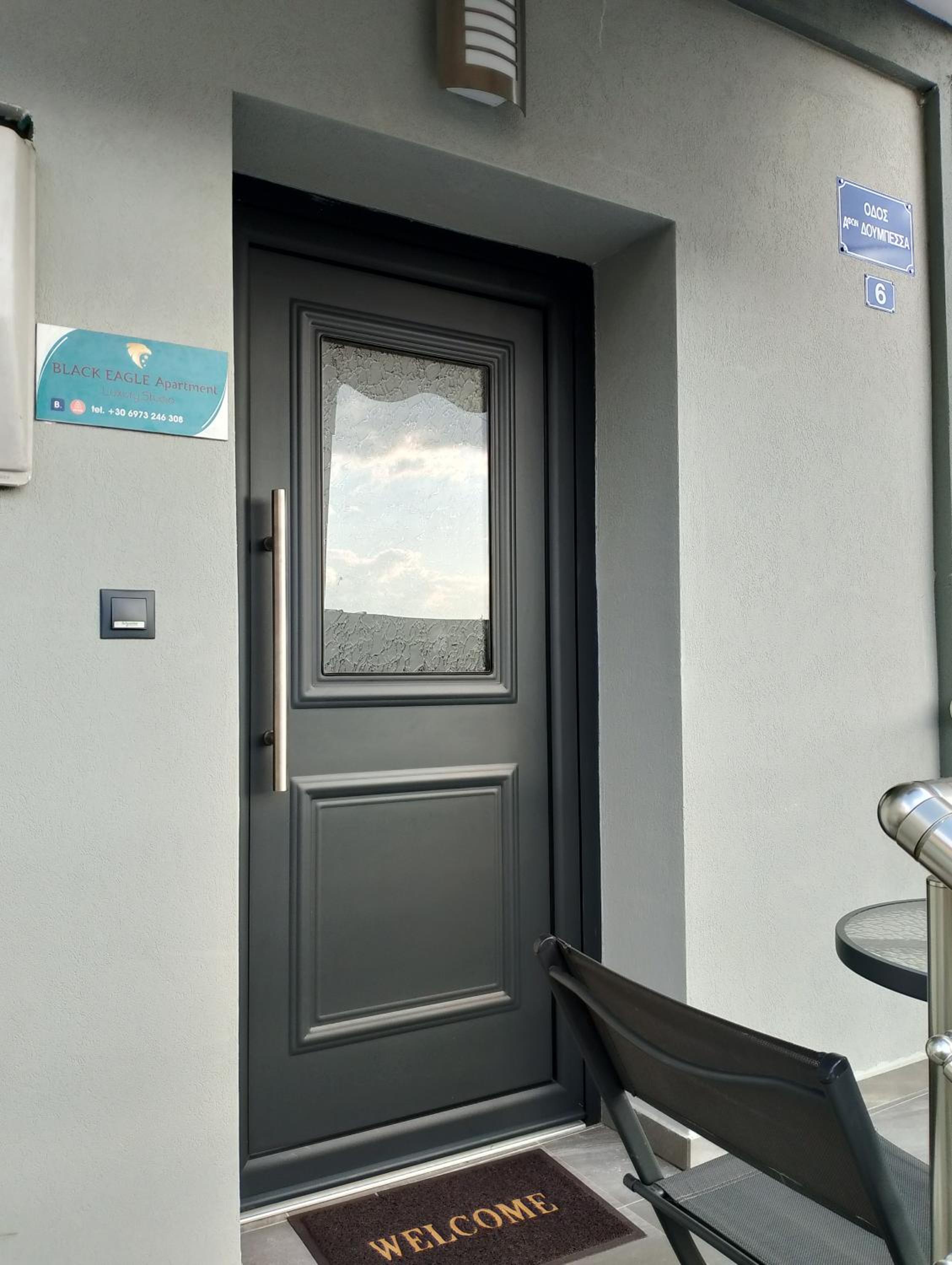 Apartment with Terrace photo 2