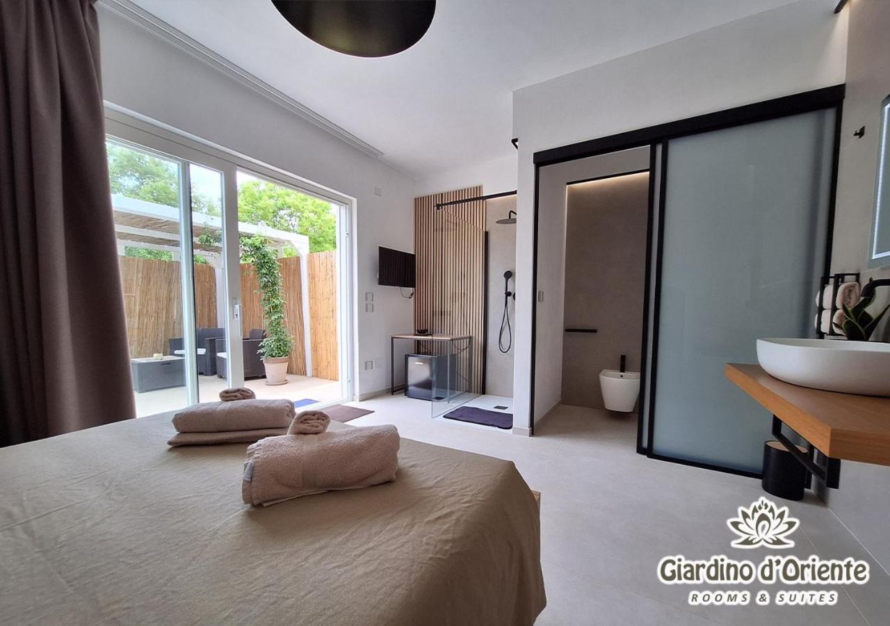 Double Room with Spa Bath photo 3
