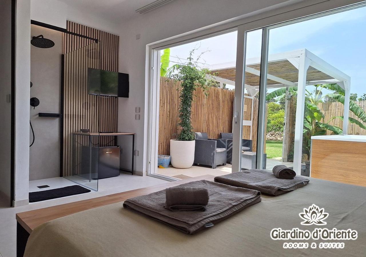 Double Room with Spa Bath photo 3