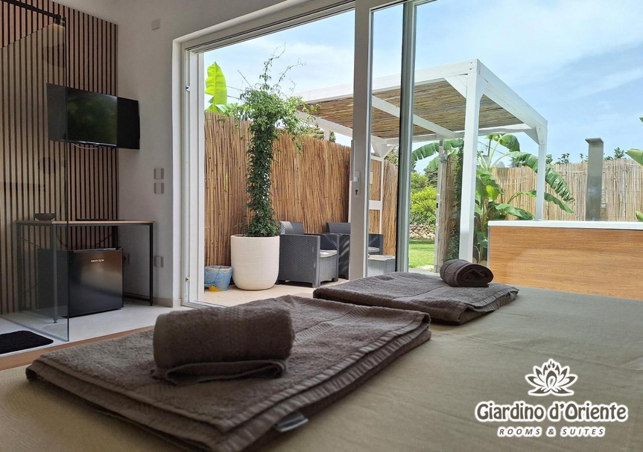 Double Room with Spa Bath photo 2