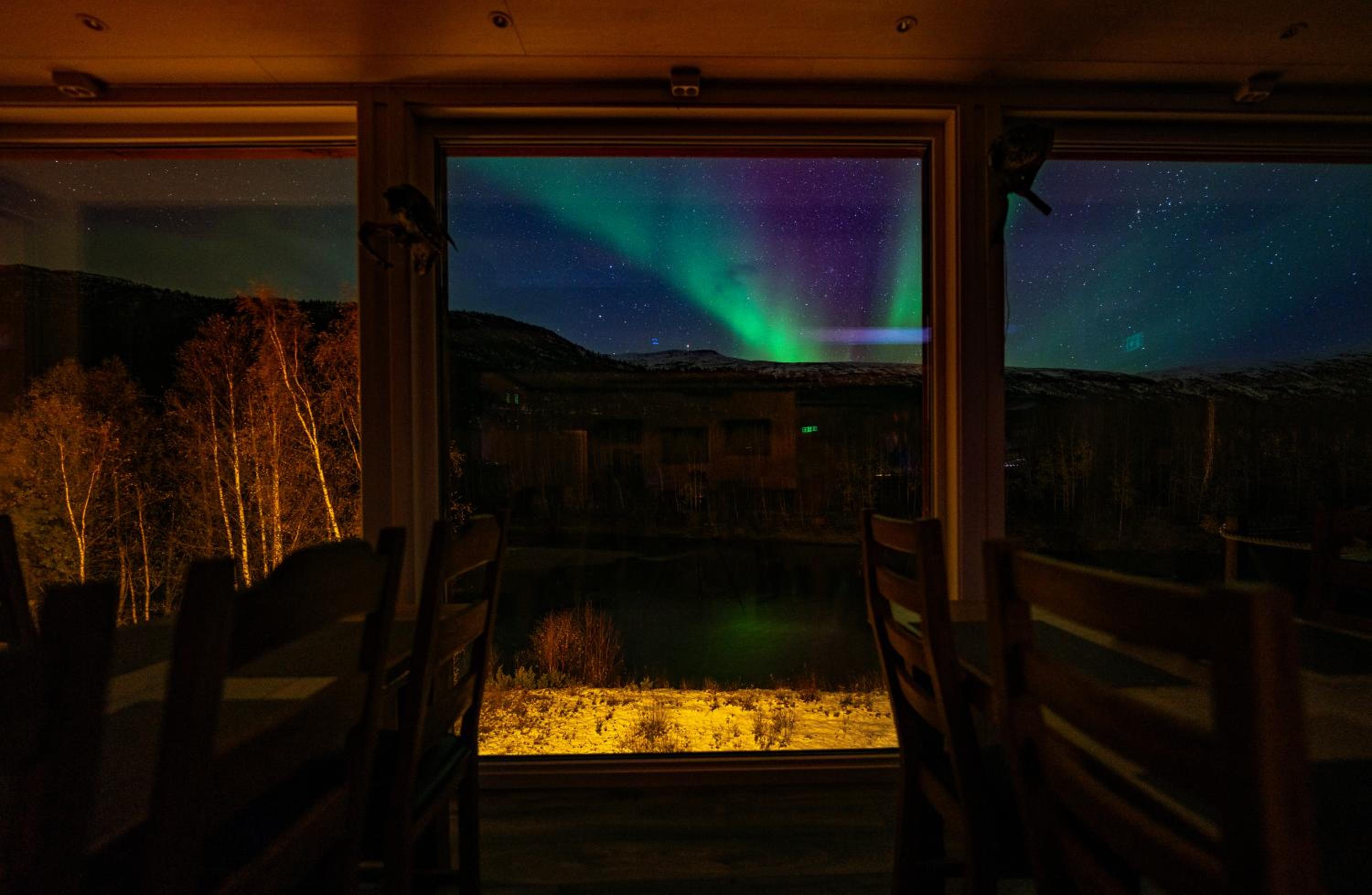 Suite with River View - Photo 11