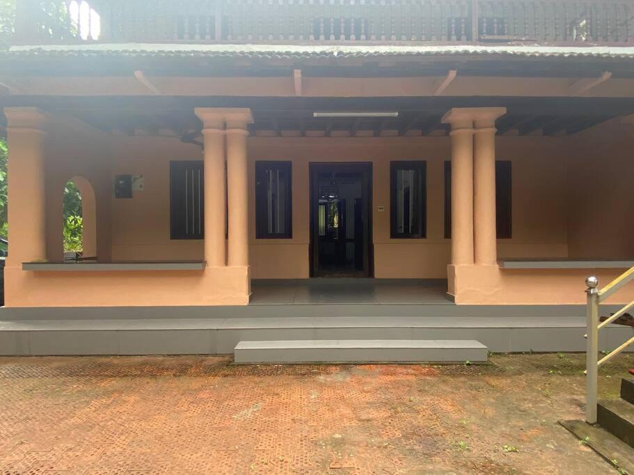 Three-Bedroom Villa photo 2