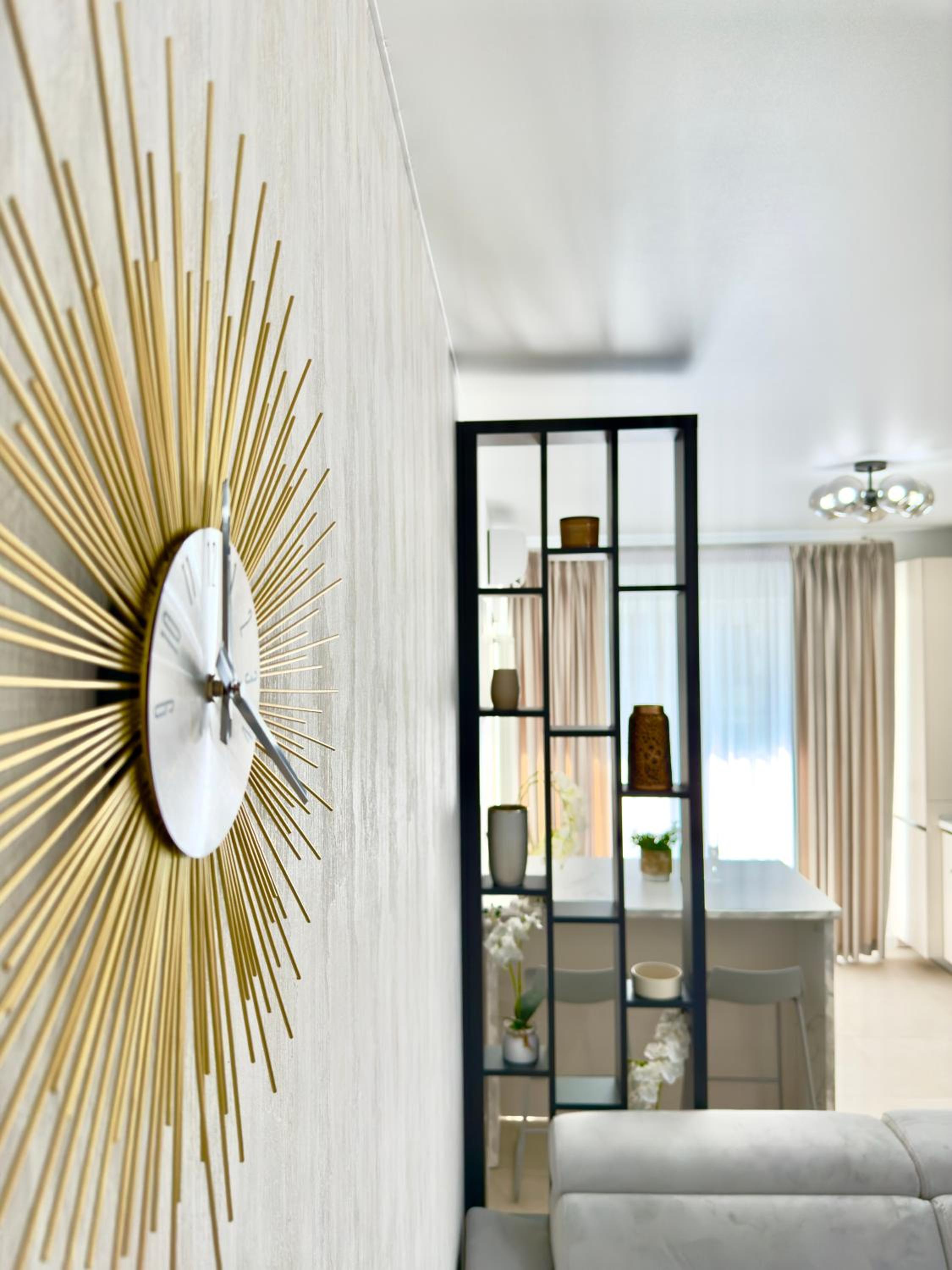 One-Bedroom Apartment with Balcony and Sea View photo 1
