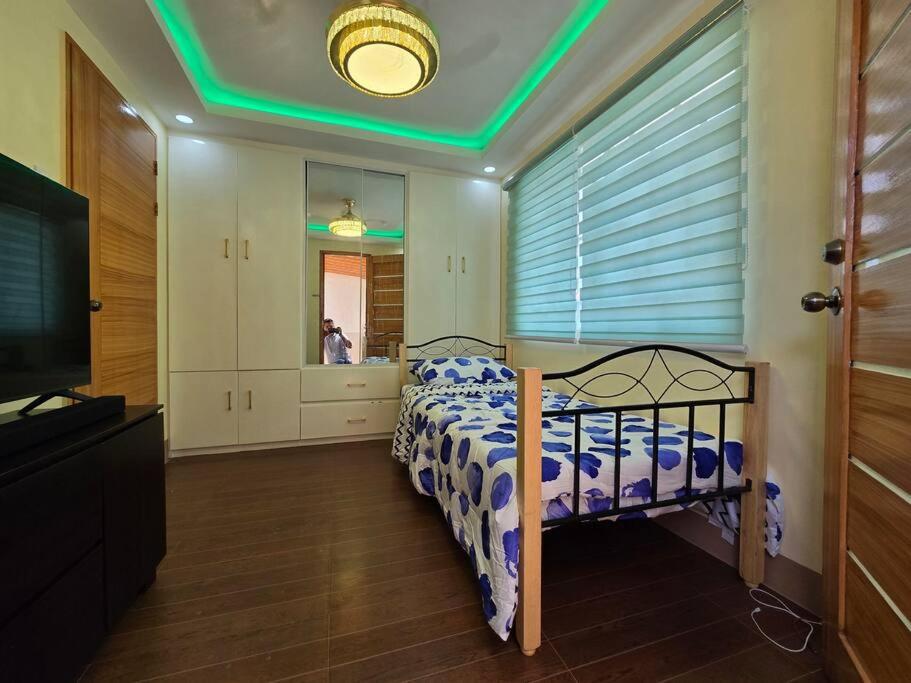 Four-Bedroom House photo 1