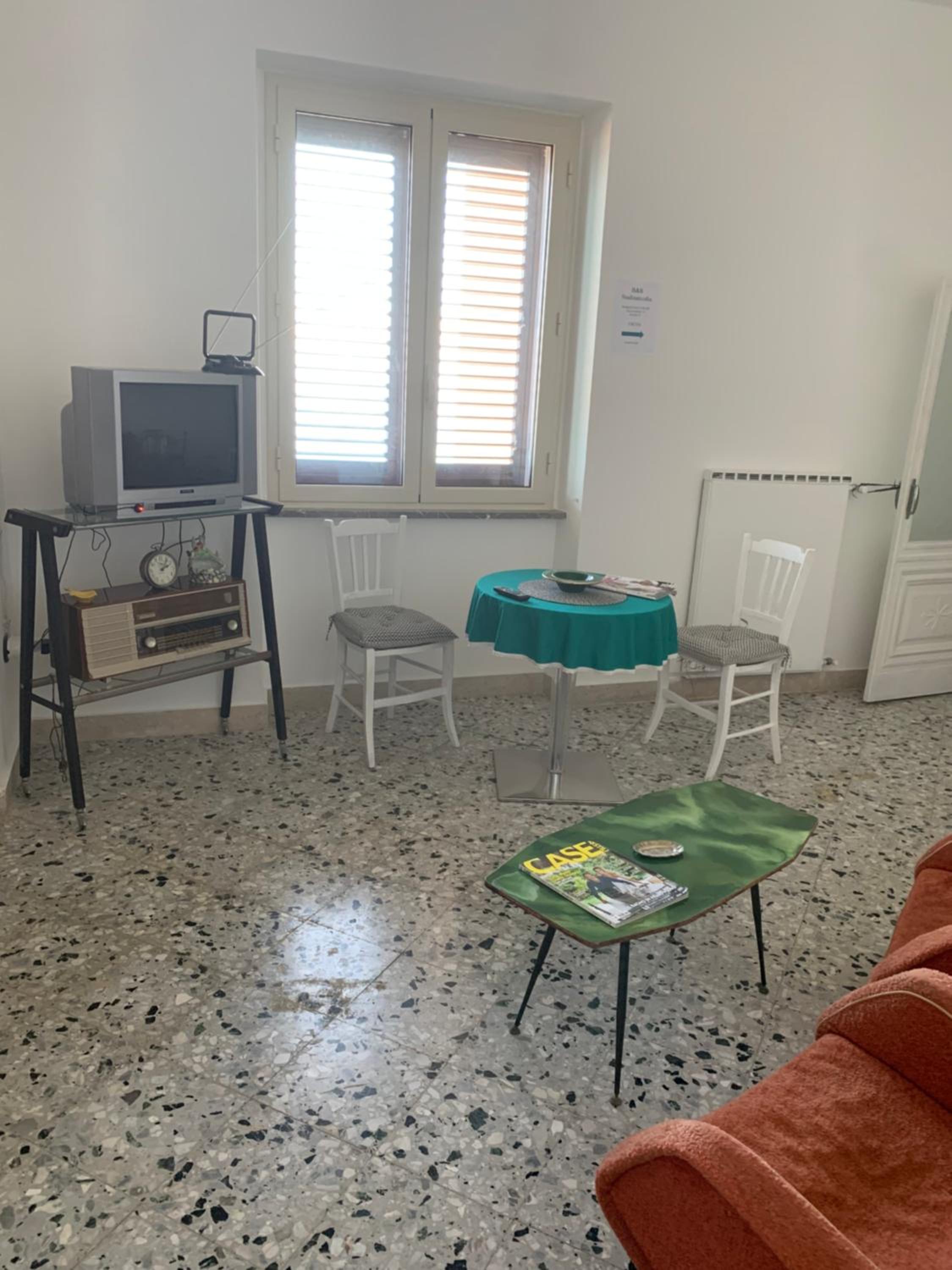 Deluxe Room (2 Adults + 1 Child) - Photo 11