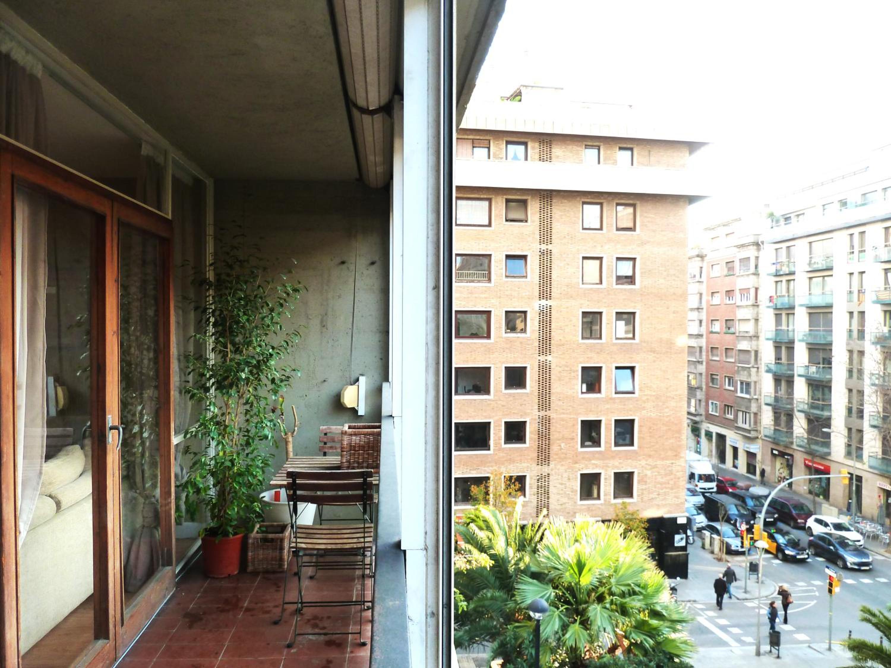 Apartment with Balcony photo 3