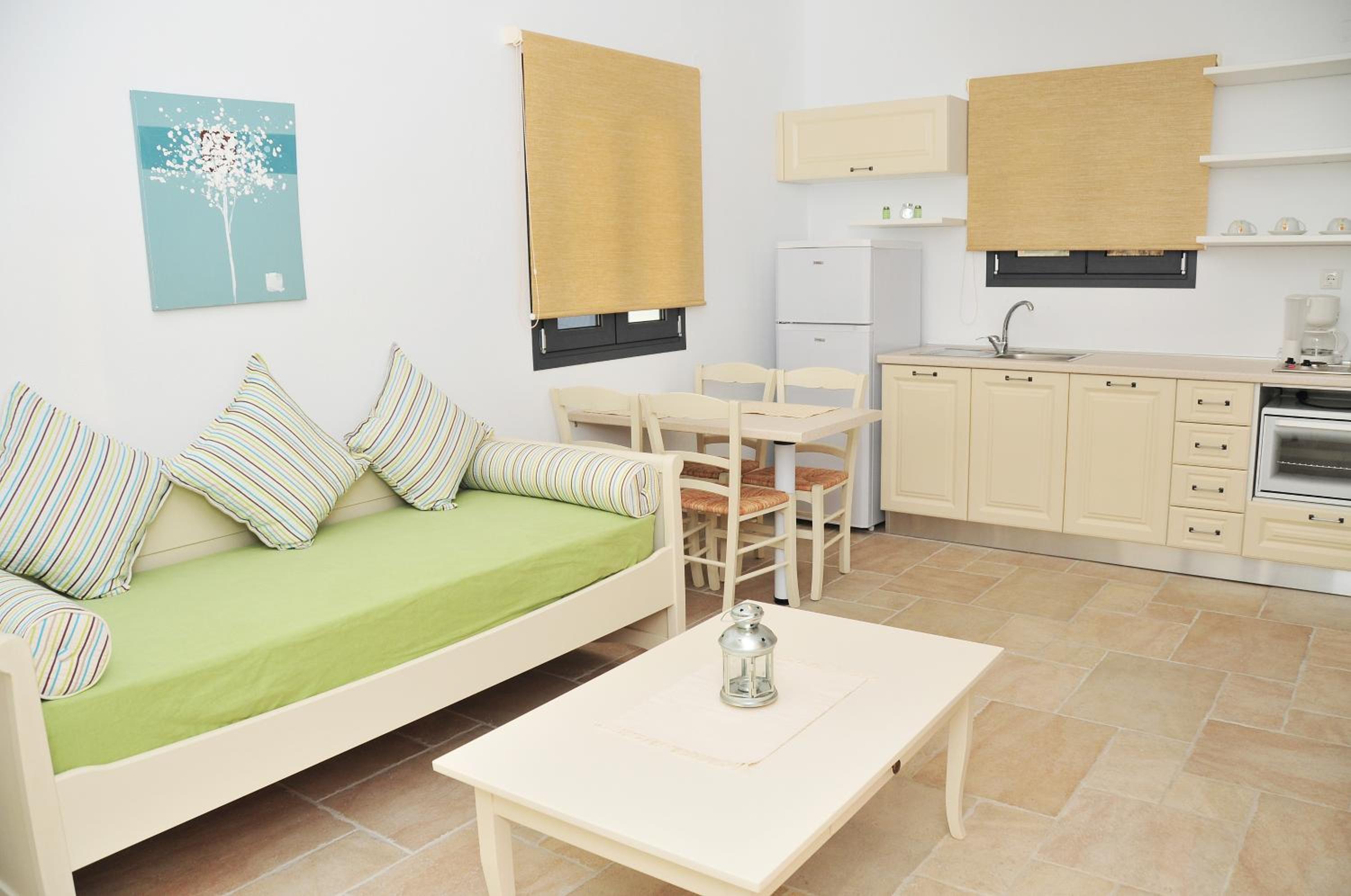 Deluxe Apartment photo 2