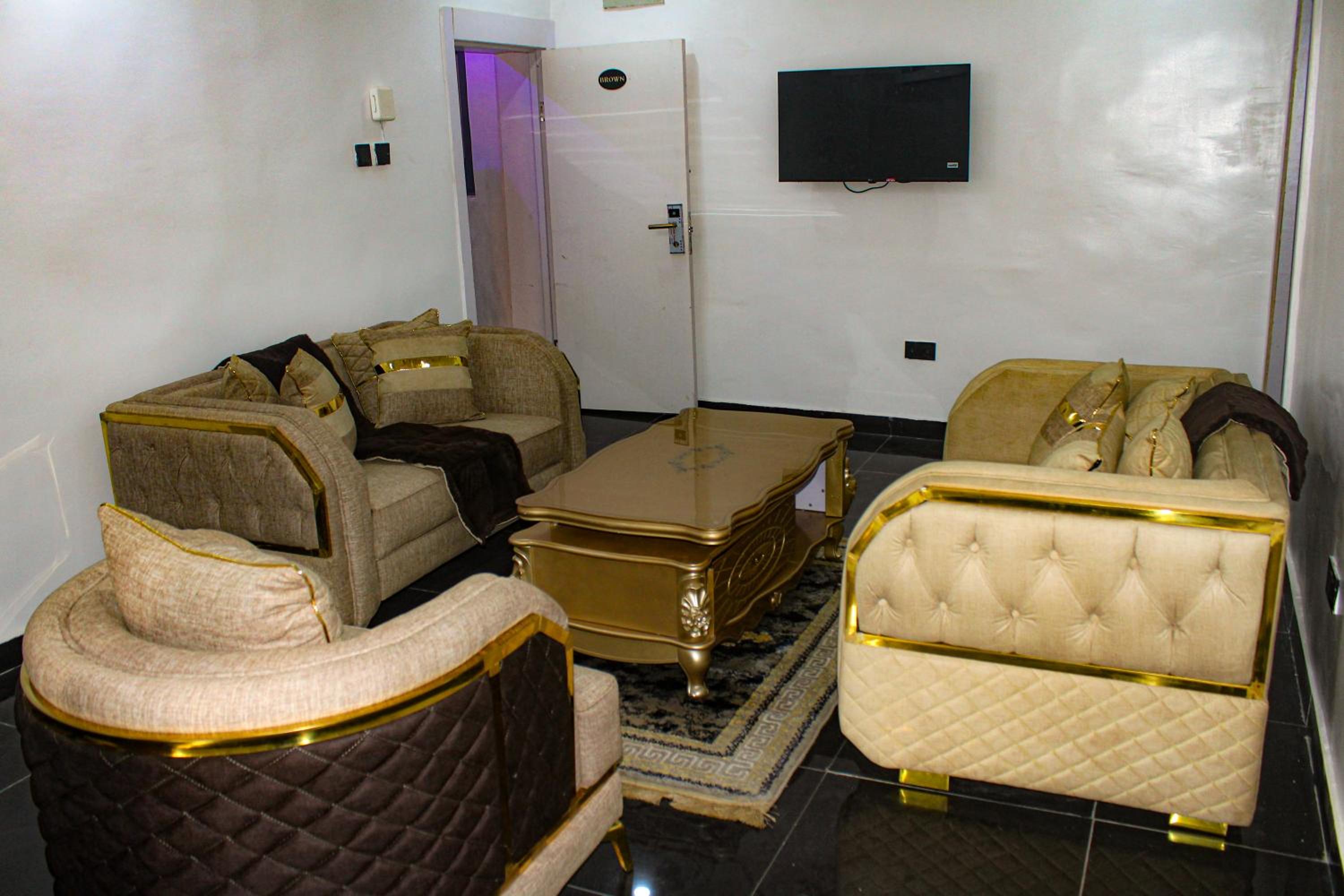 Three-Bedroom Apartment Suite