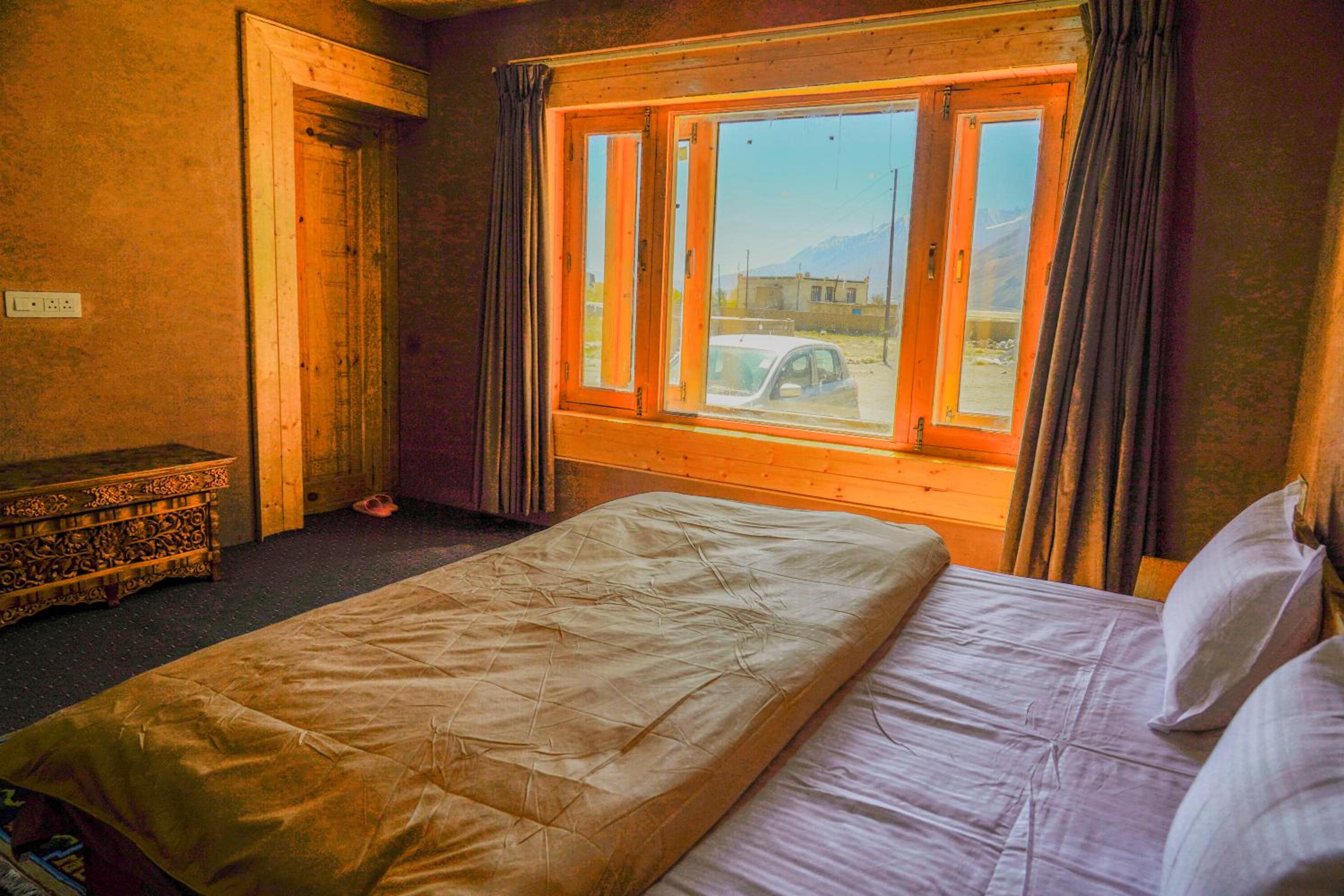 Deluxe Double Room photo 2
