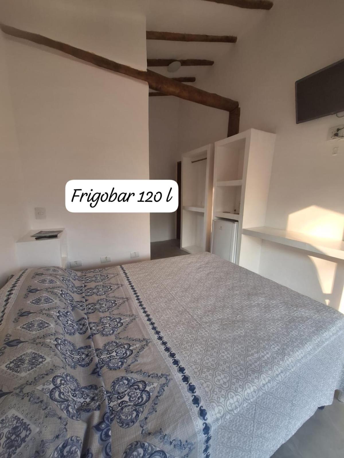 Double or Twin Room with Bathroom photo 1