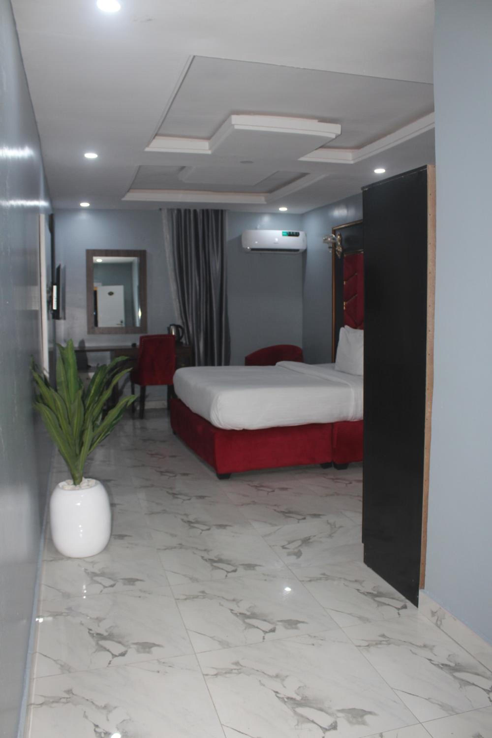 Deluxe Single Room - Photo 3