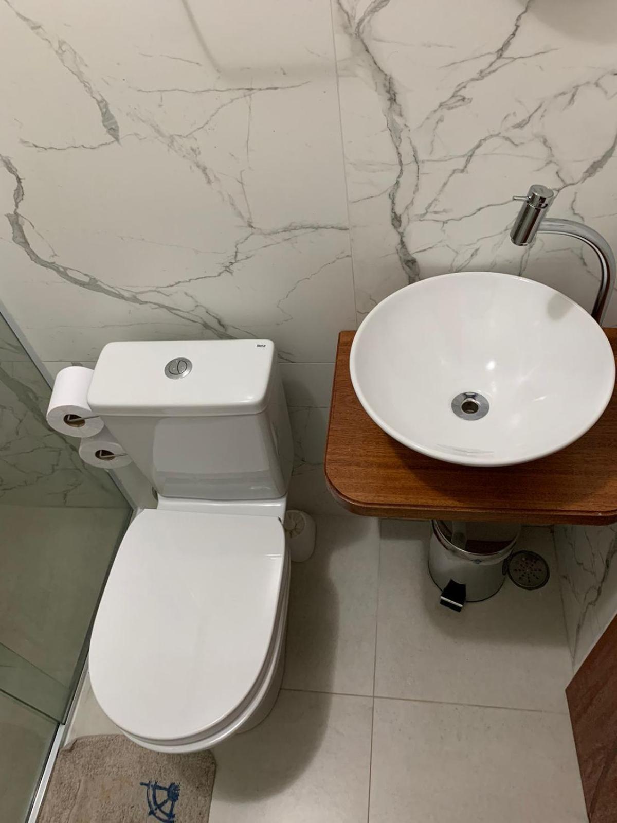 Quadruple Room with Private Bathroom photo 3