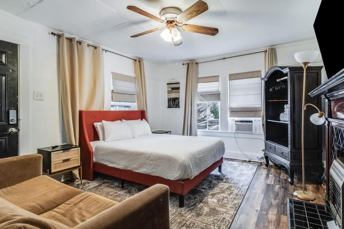 Apartment photo 1