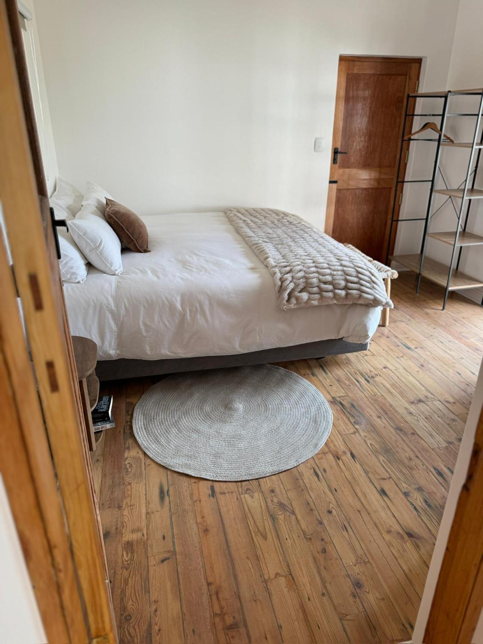 Luxury Twin Room - Photo 11