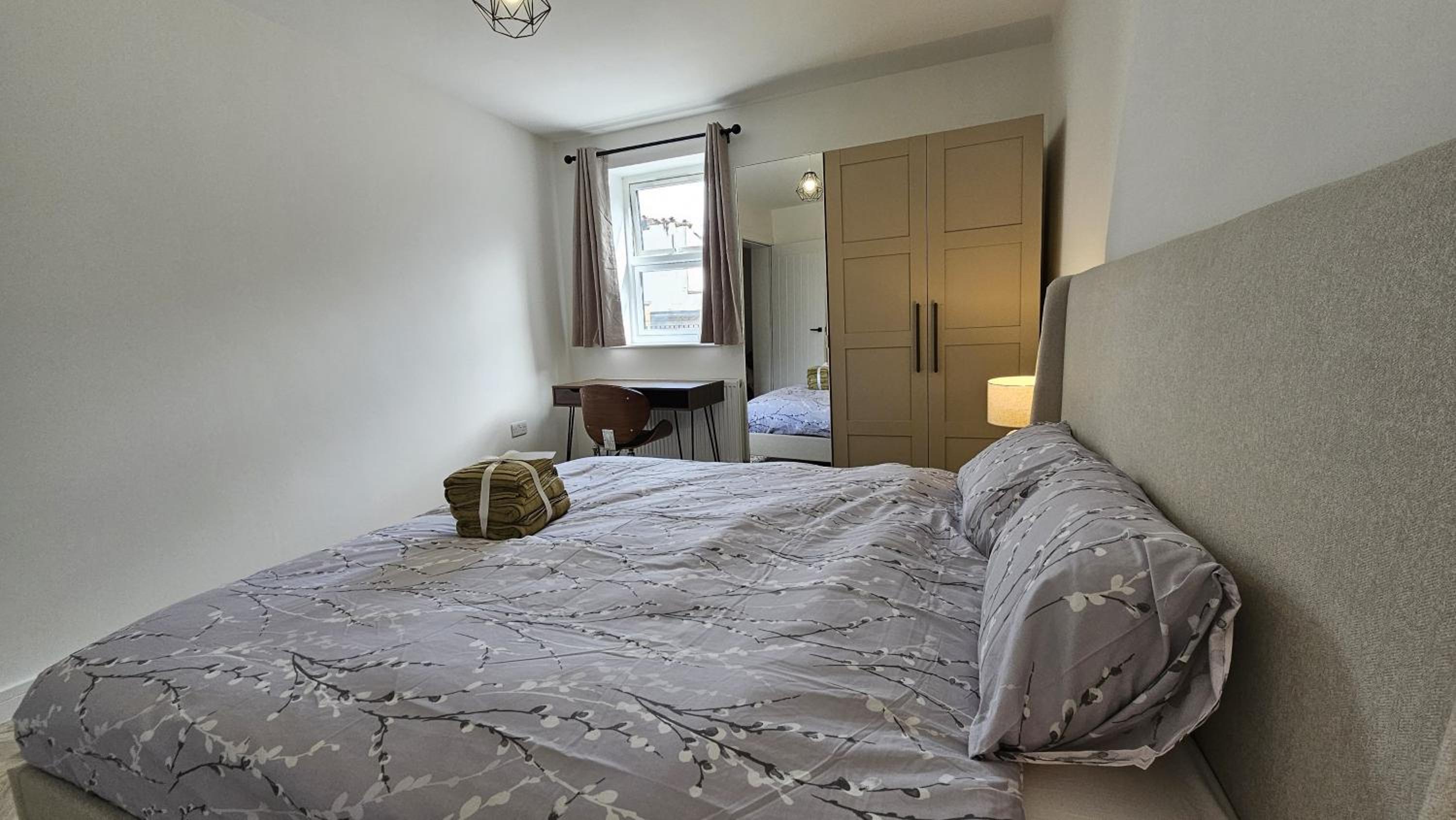 Two-Bedroom Apartment with Terrace photo 2