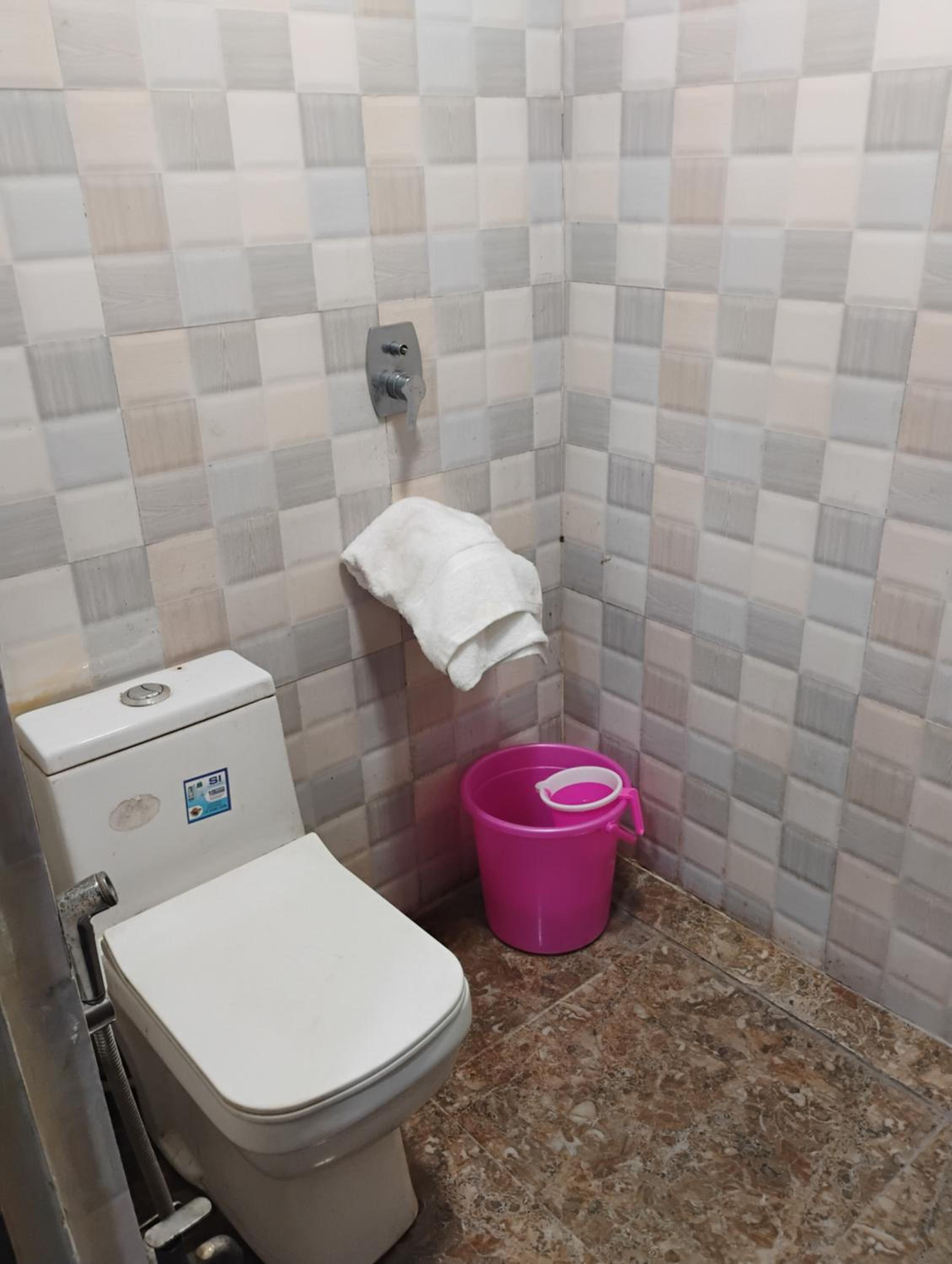 Double Room With Private Bathroom photo 2