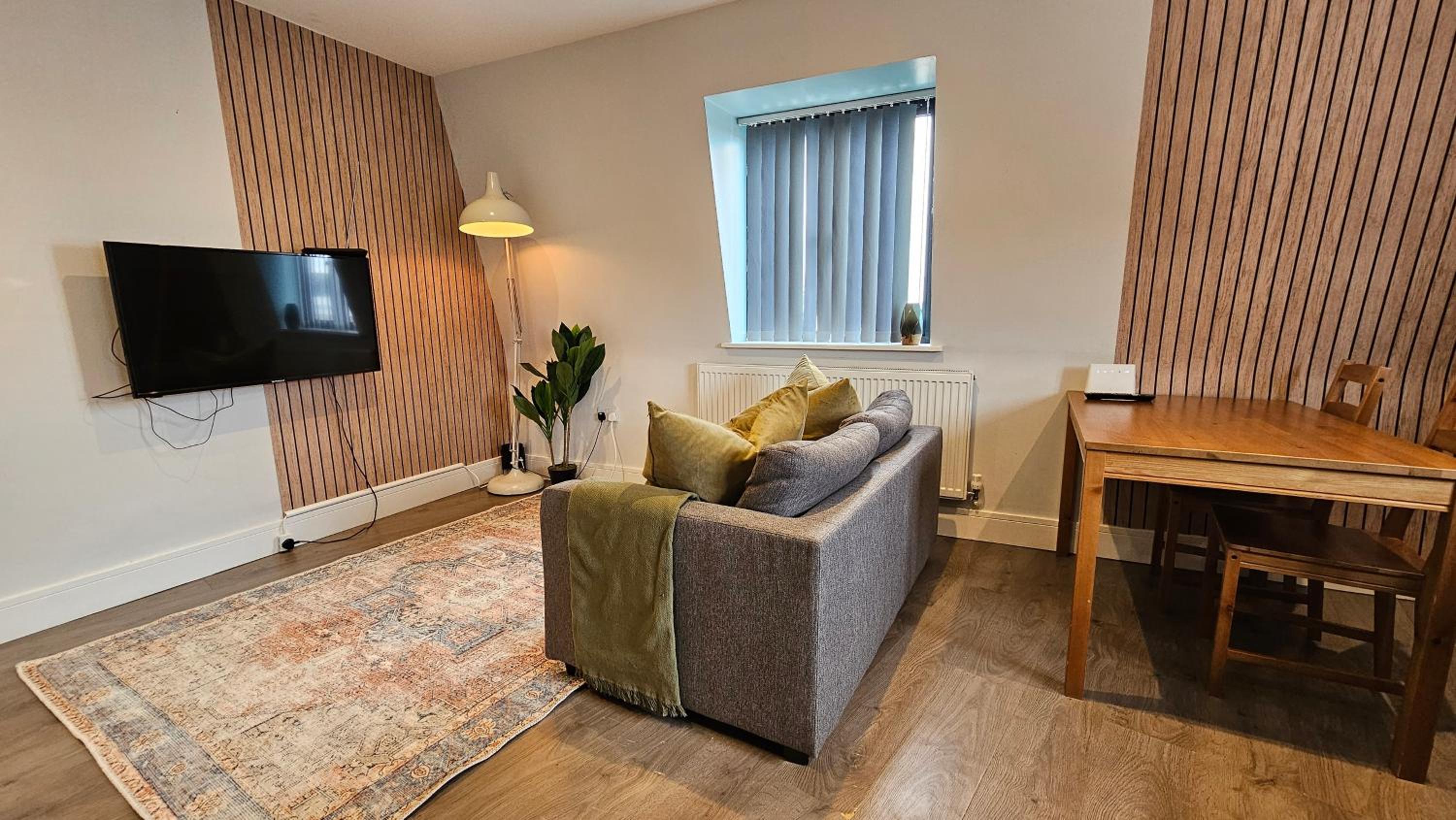 One-Bedroom Apartment photo 2