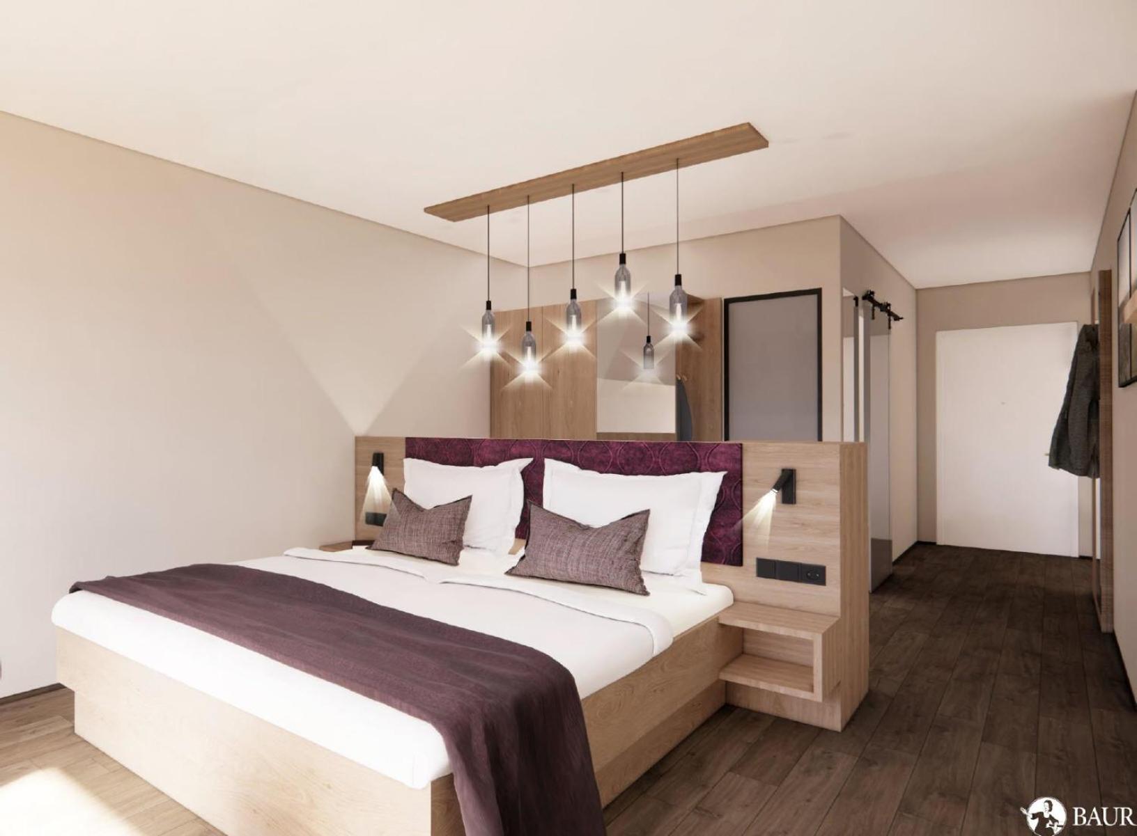 Deluxe King Room - Photo 1