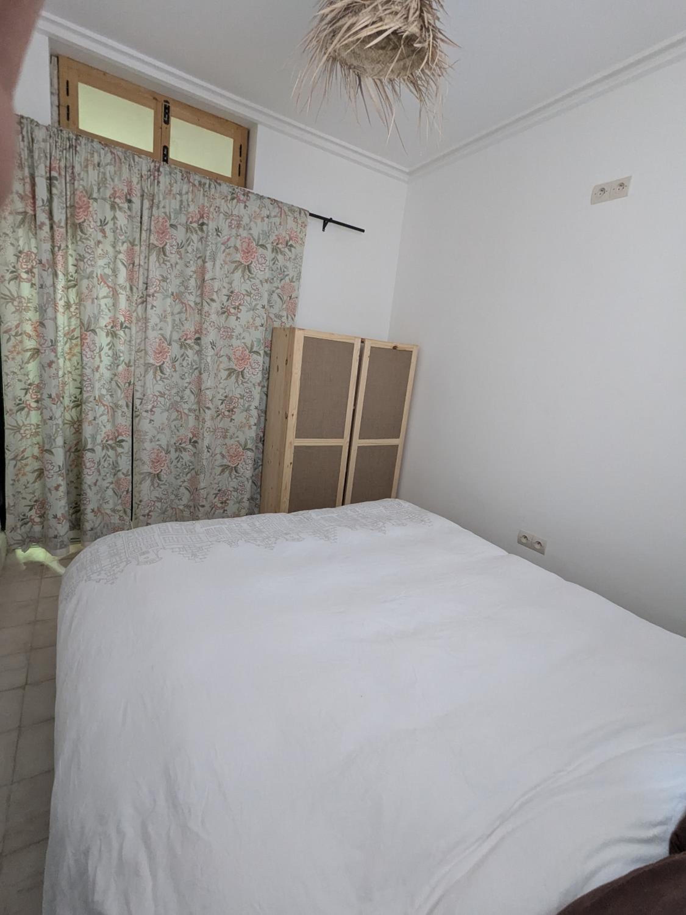 Double Room with Shared Bathroom photo 3