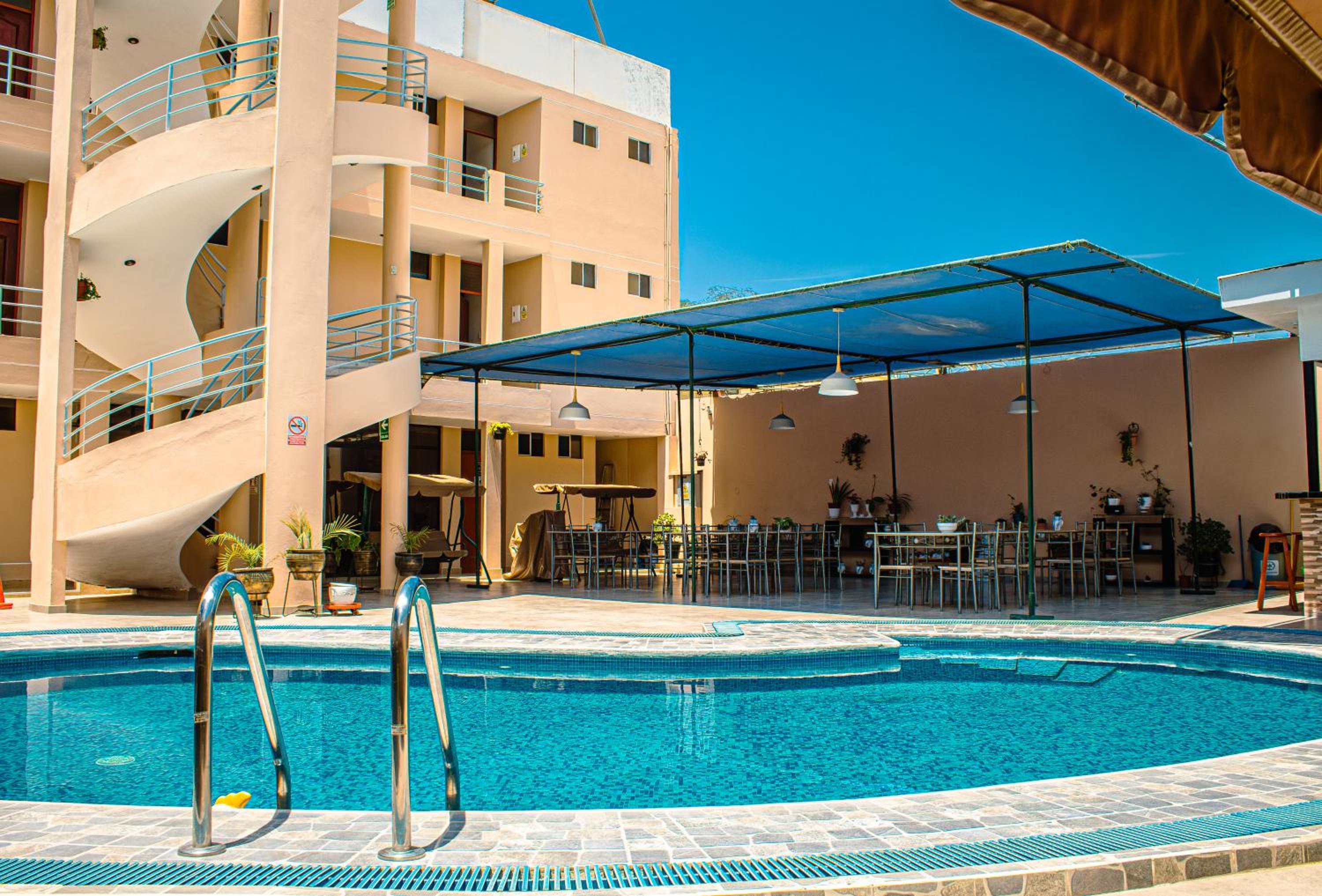 Deluxe Double Room with Balcony photo 3