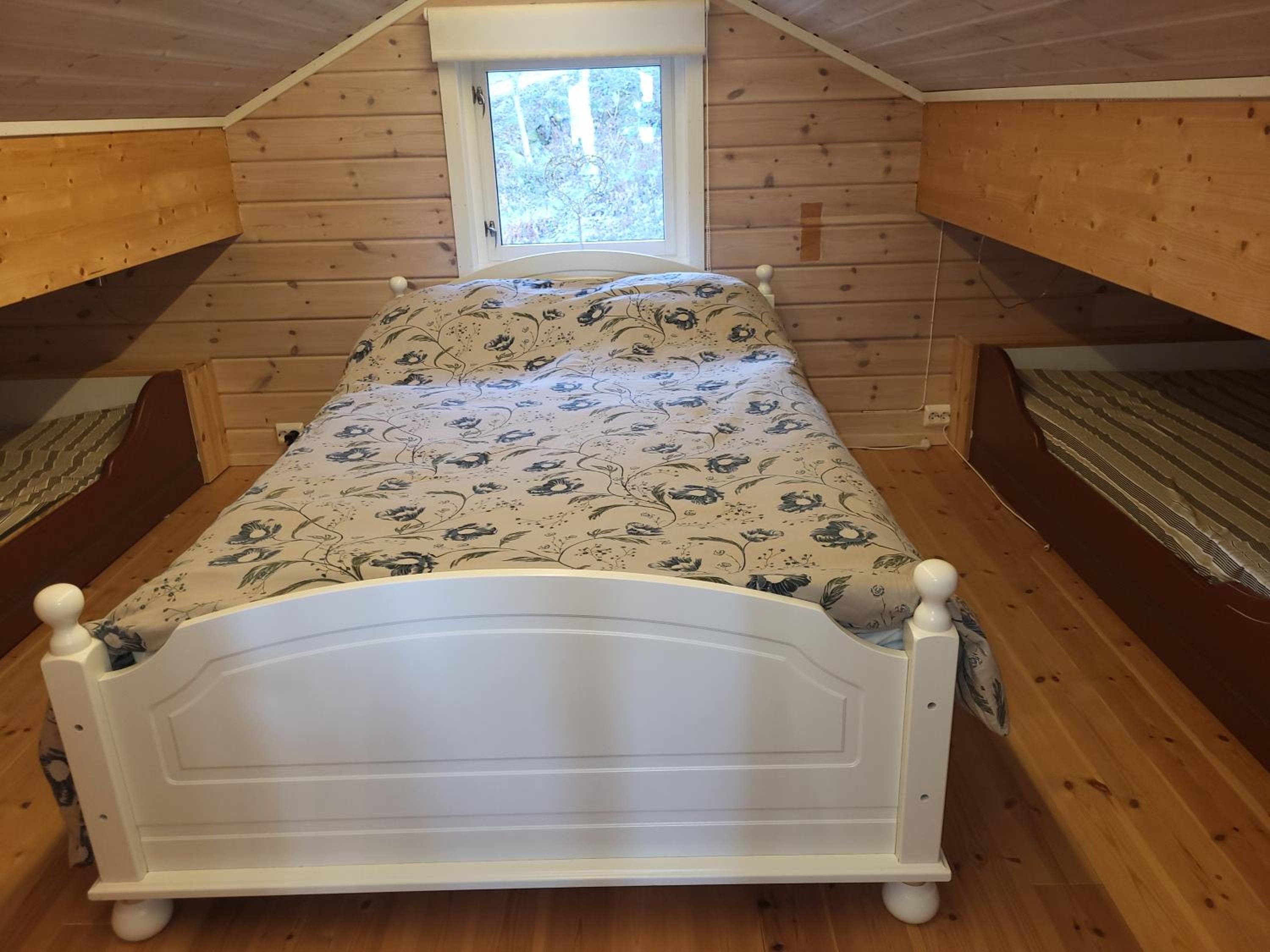 Three-Bedroom House photo 1