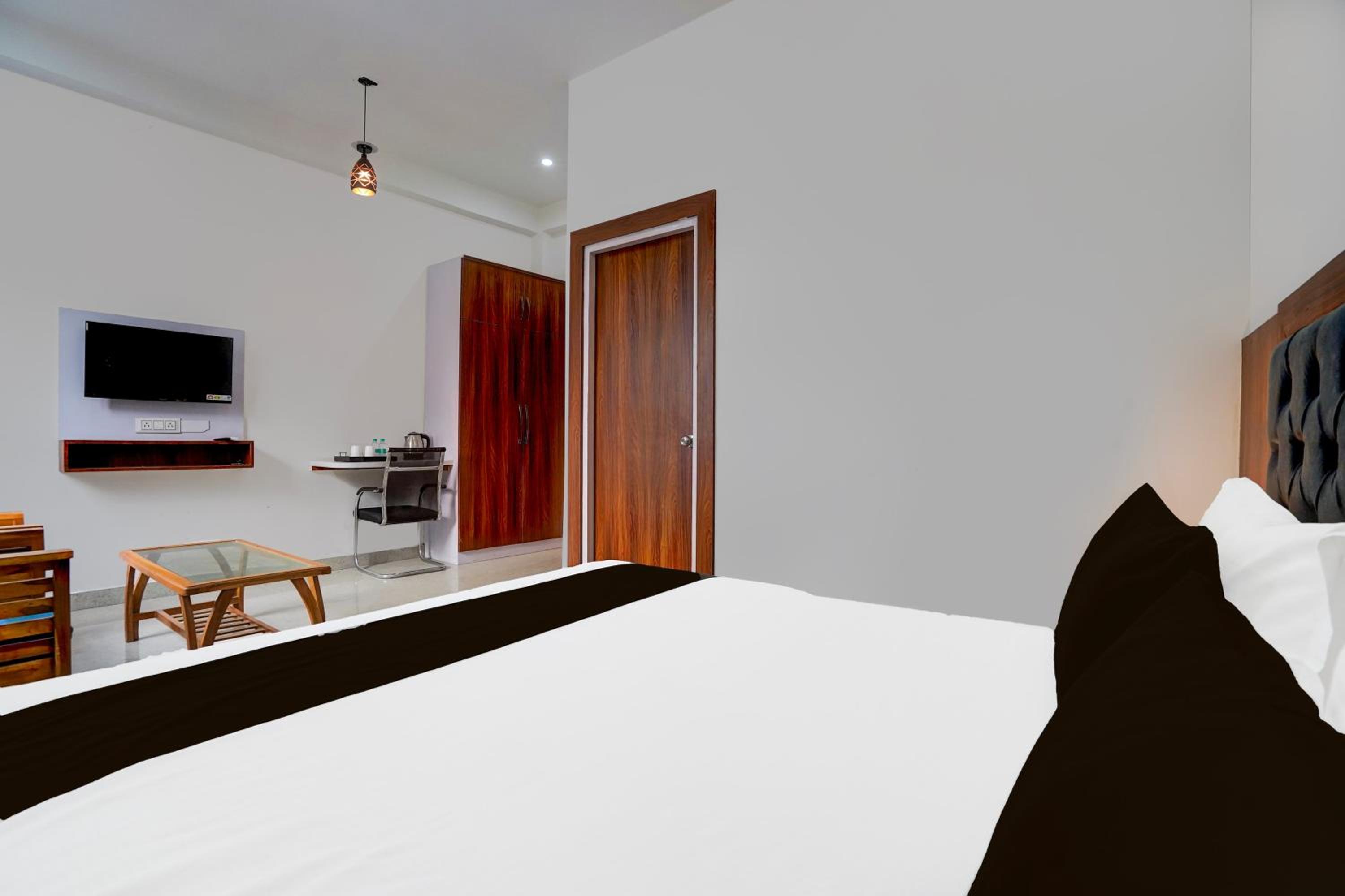 Standard Double Room photo 3