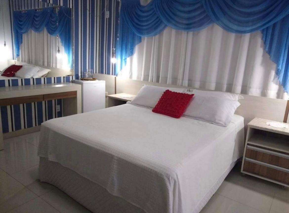 Deluxe Suite with Spa Bath photo 2
