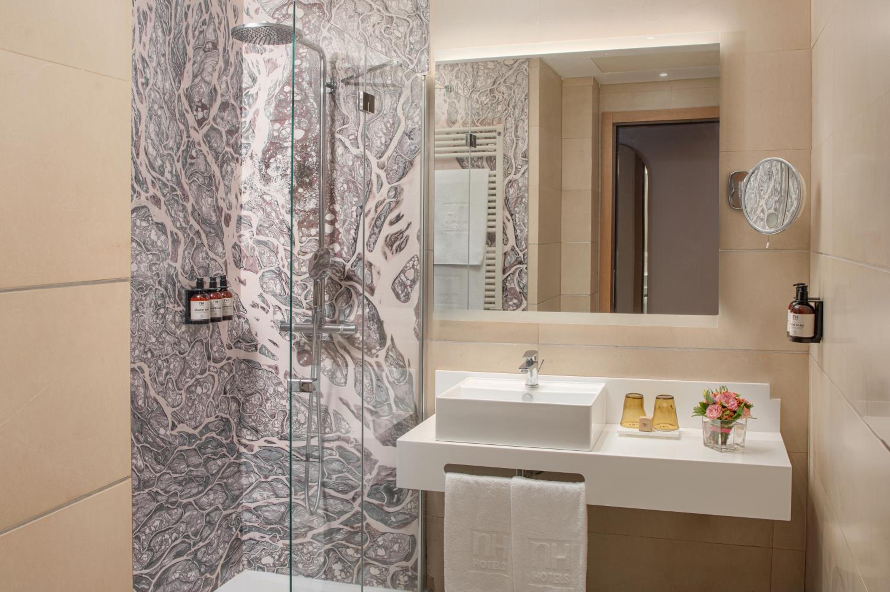 Superior Double or Twin Room - Photo 5