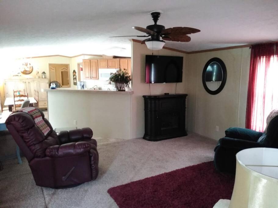 One-Bedroom House photo 3