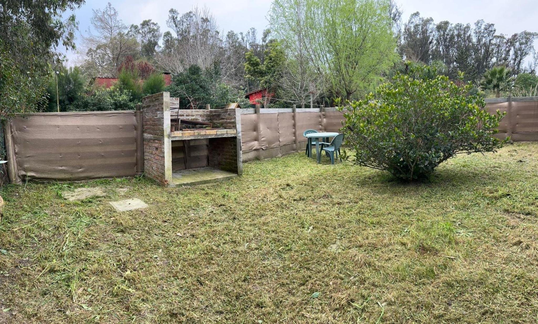 One-Bedroom House photo 2